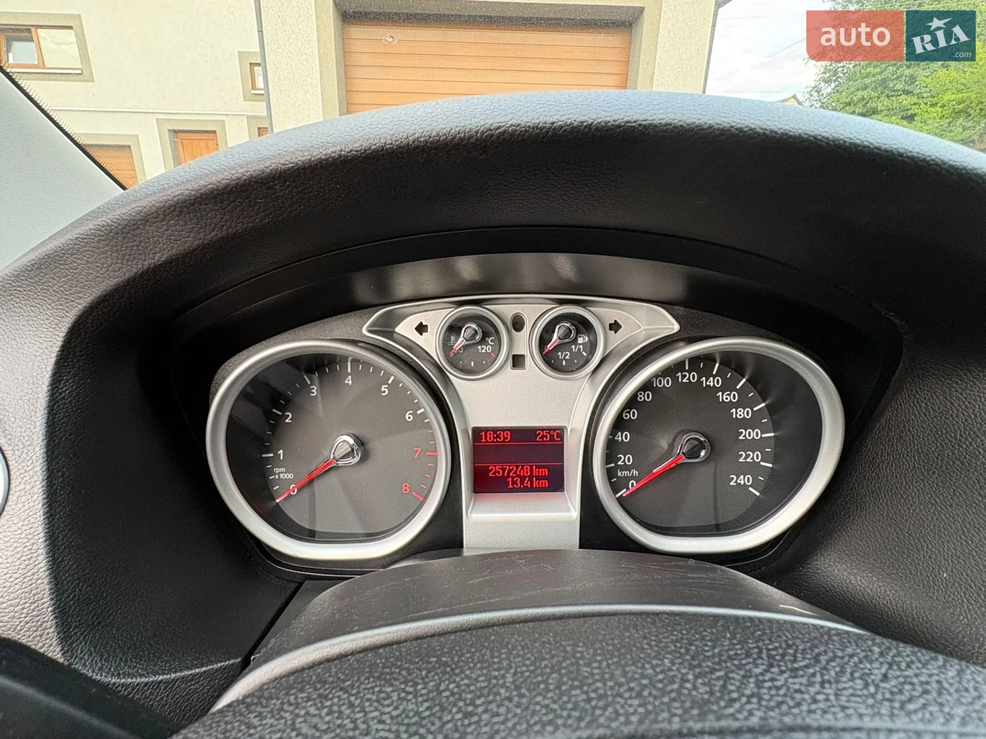 2010 Ford Focus - мініатюра 33