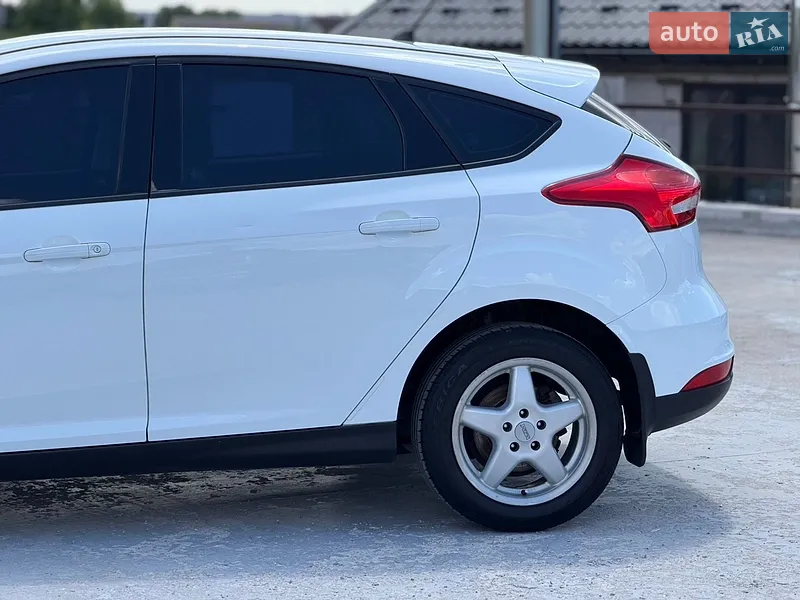 Ford Focus 2015 VIN WF05XXGCC5FK41363 фото оголошення 5 з 58