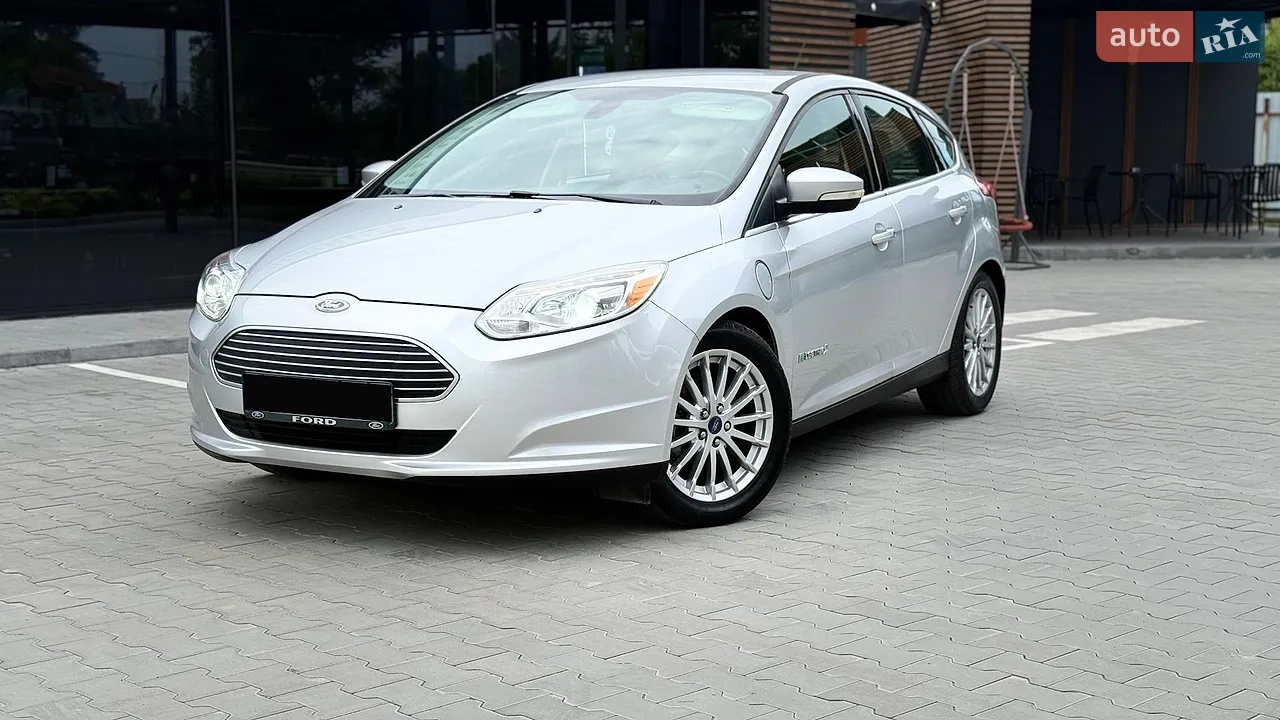 2011 Ford Focus - мініатюра 16