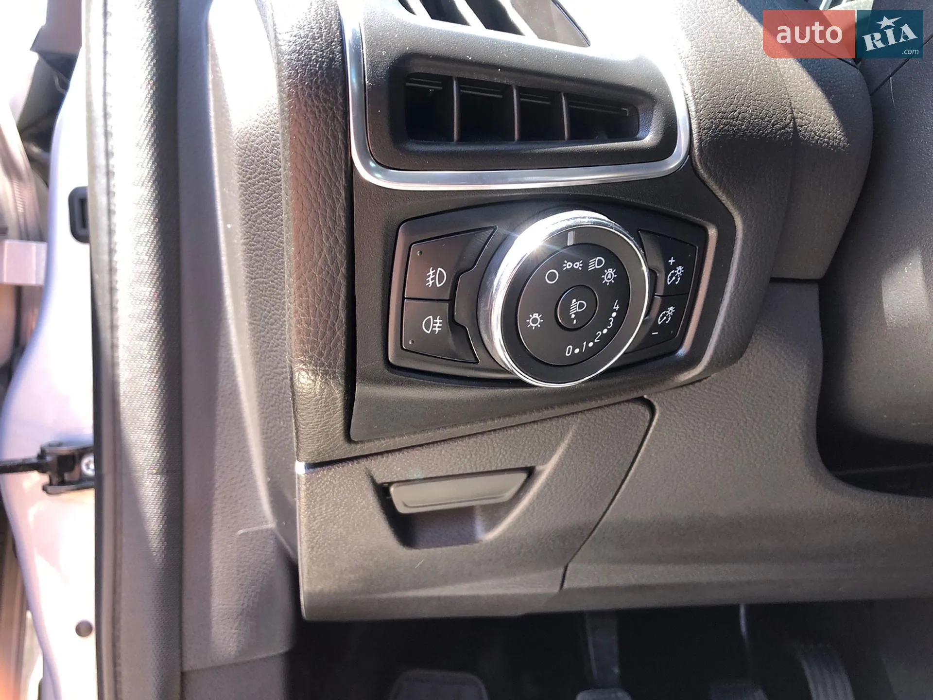 2012 Ford Focus - мініатюра 12