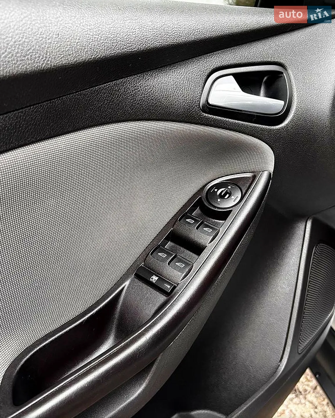 2012 Ford Focus - мініатюра 12