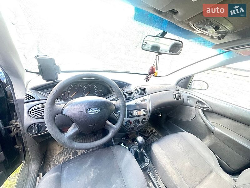 Седан Ford Focus 2003 в Киеве
