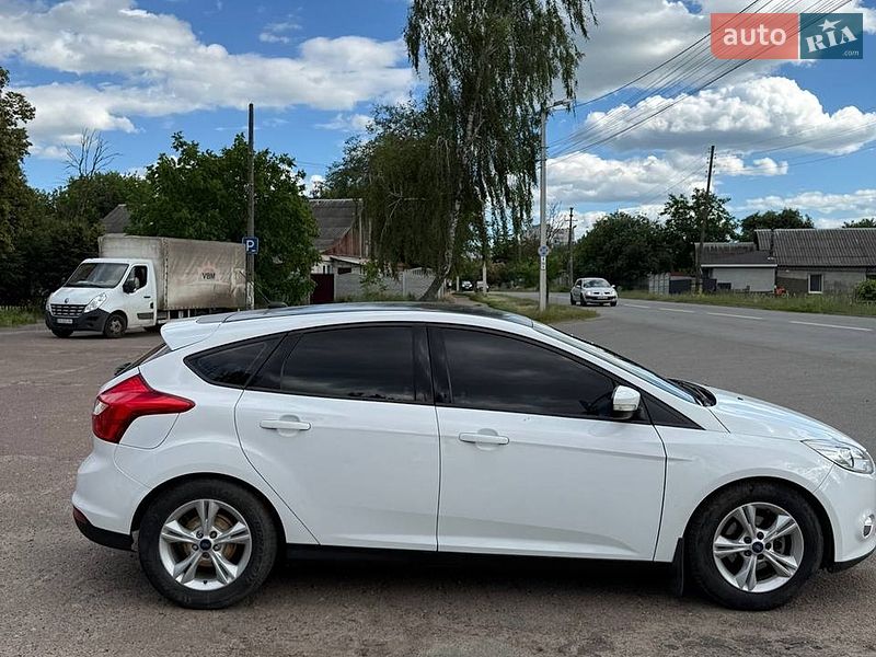 Хэтчбек Ford Focus 2014 в Чернигове