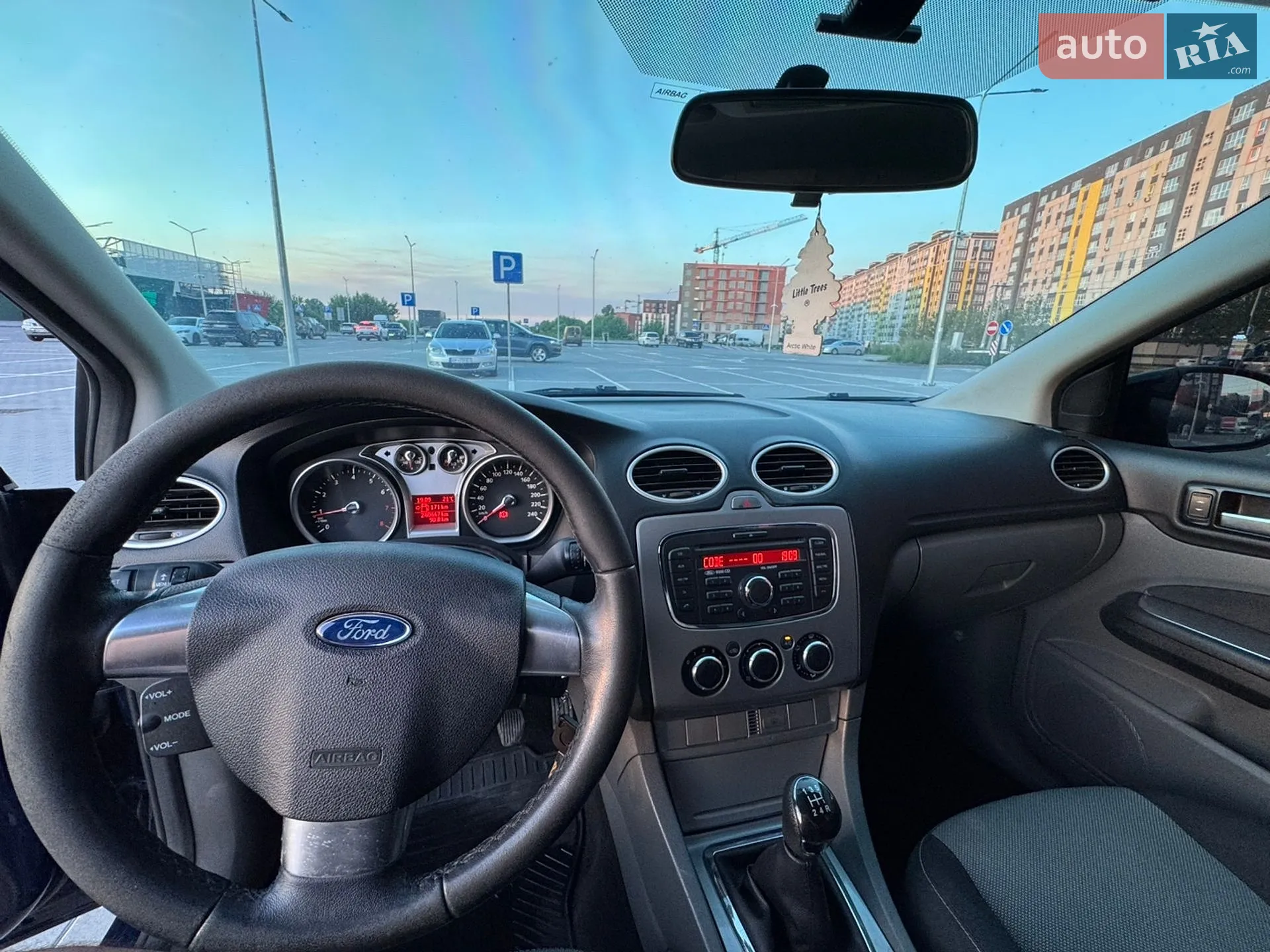 2011 Ford Focus - мініатюра 10