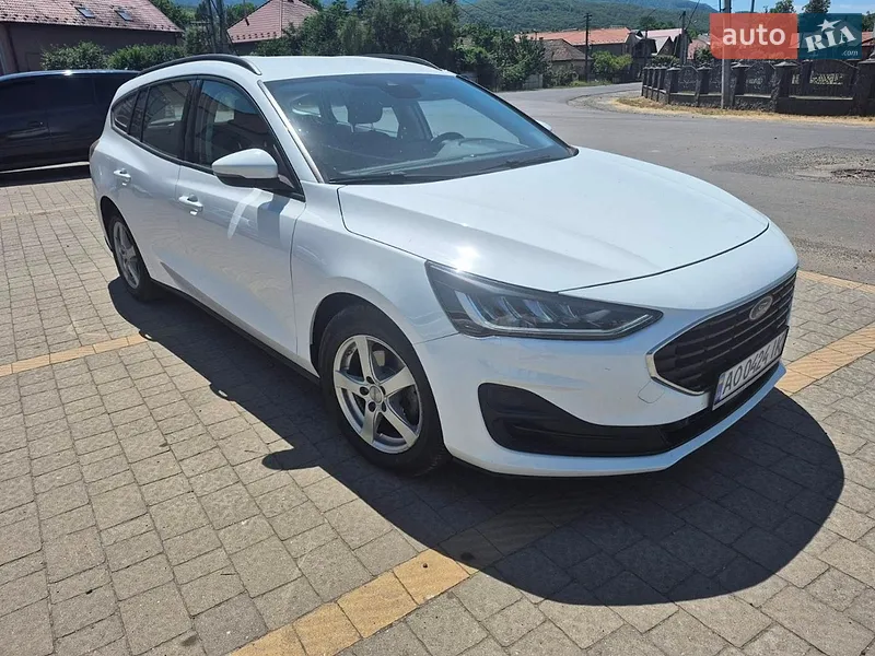 Ford Focus 2022 VIN WF0PXXGCHPNB01813 фото оголошення 3 з 49