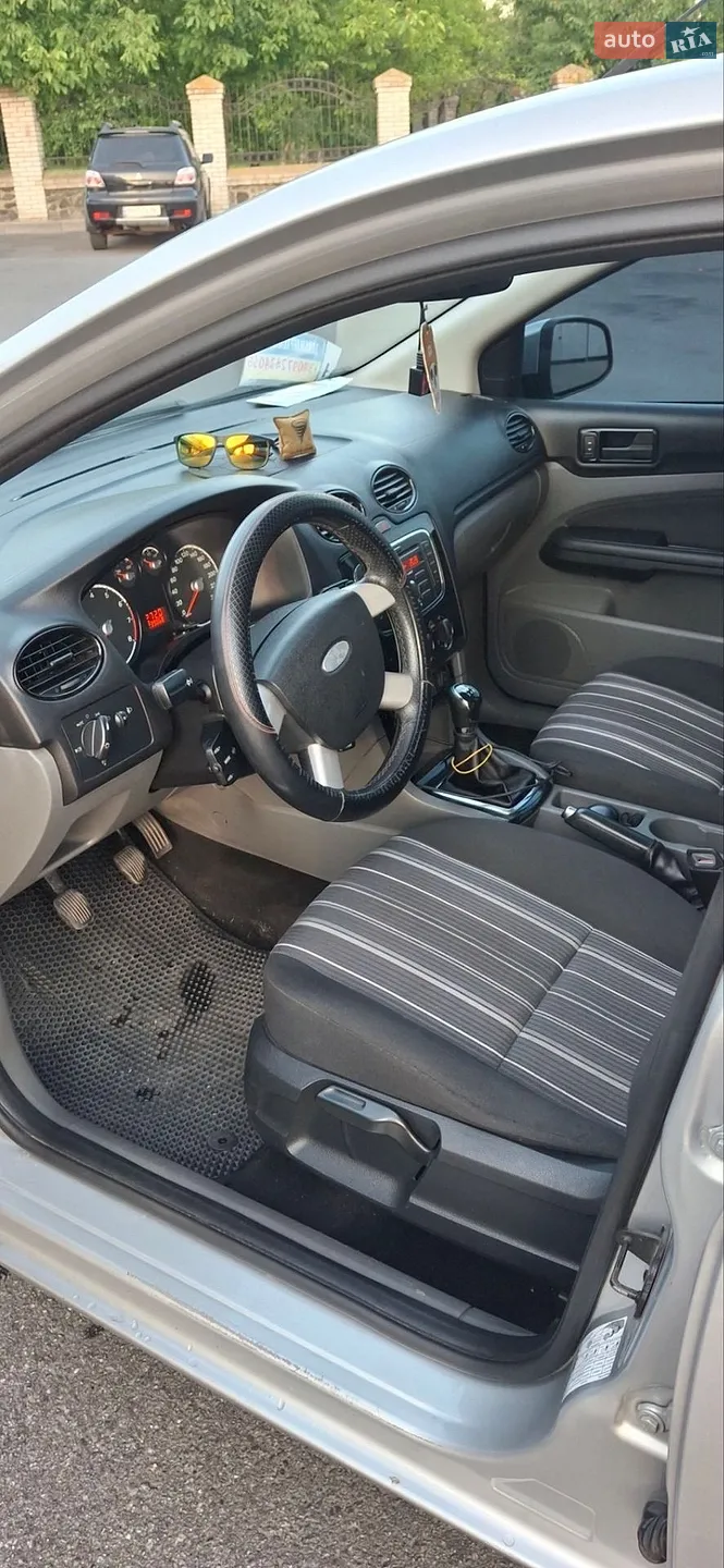 2011 Ford Focus - мініатюра 14
