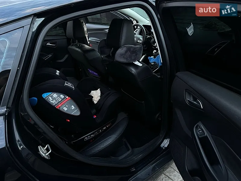 Ford Focus 2011 VIN WF0KXXGCBKBY45189 фото оголошення 18 з 65