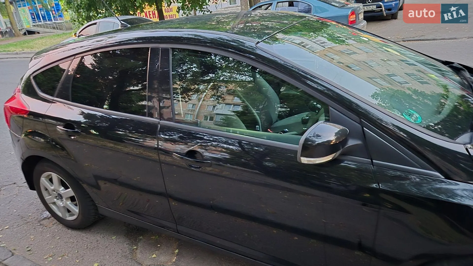 Ford Focus 2011 VIN WF0KXXGCBKBK72615 фото оголошення 12 з 38