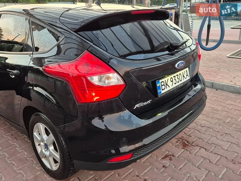 Ford Focus 2011 VIN WF0KXXGCBKBK72615 фото оголошення 19 з 77