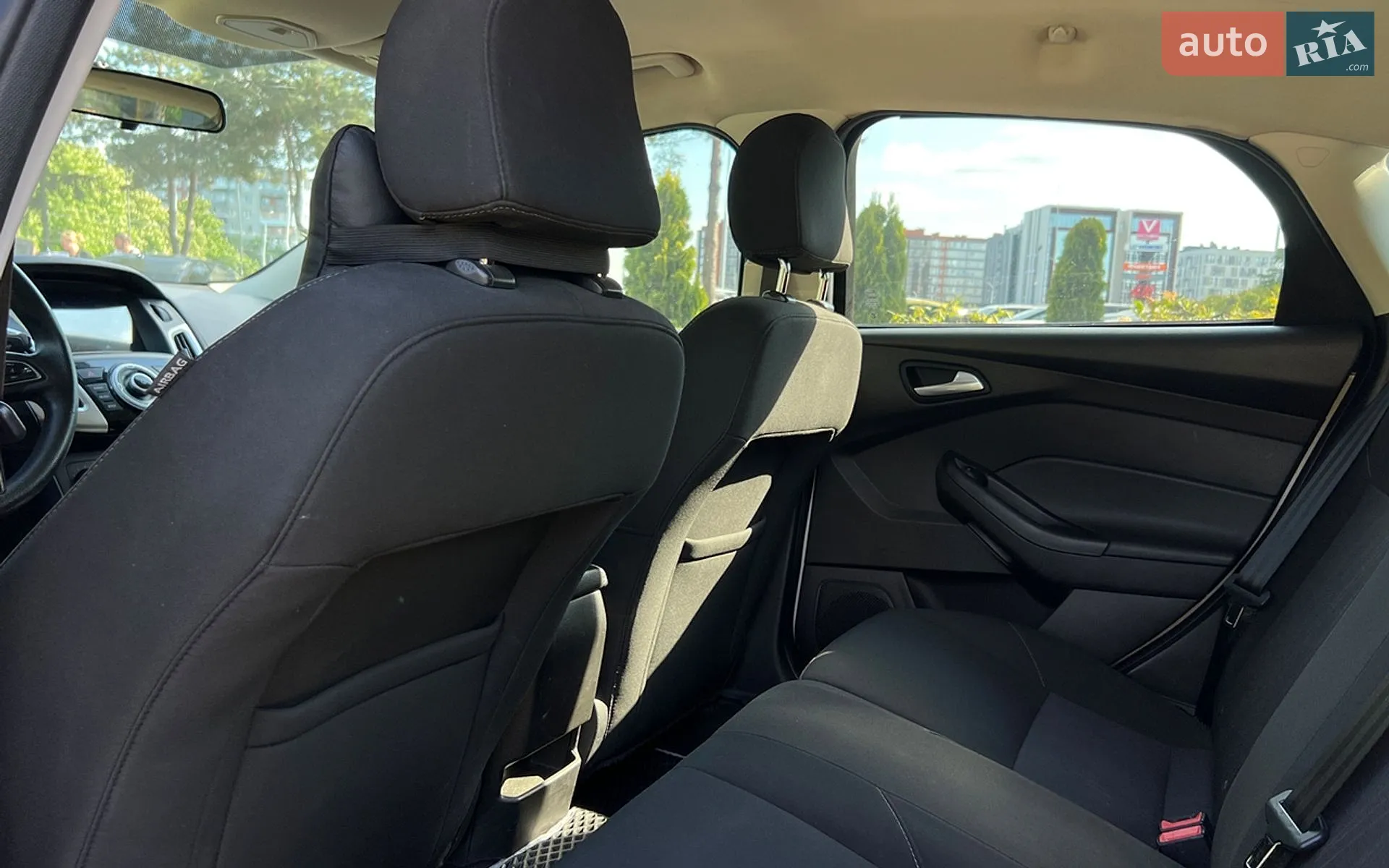 2015 Ford Focus - мініатюра 21