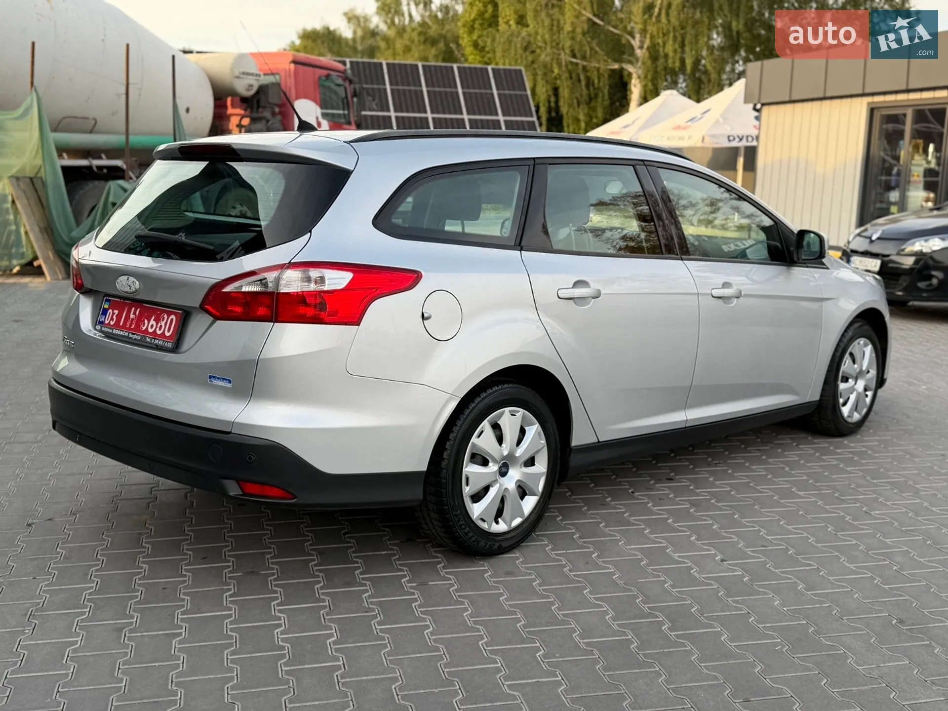 2011 Ford Focus - мініатюра 17