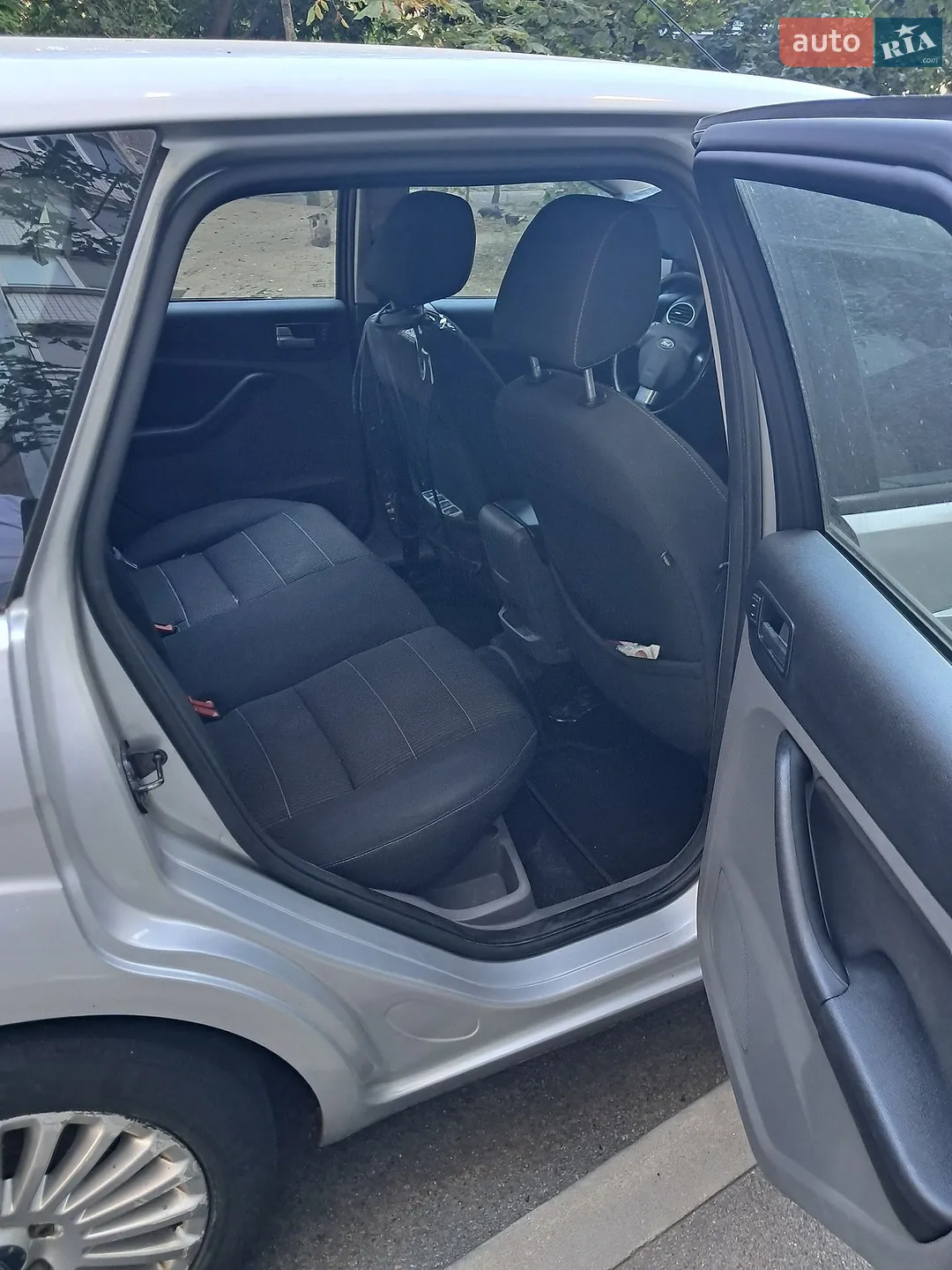 2010 Ford Focus - мініатюра 8