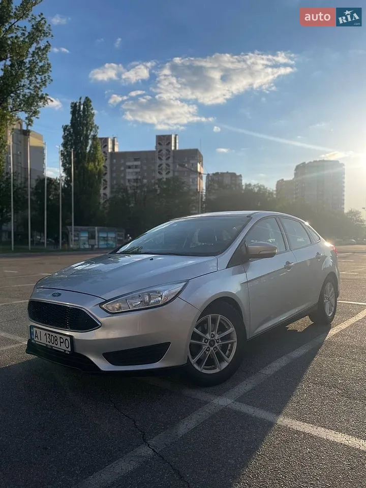 2017 Ford Focus - мініатюра 16