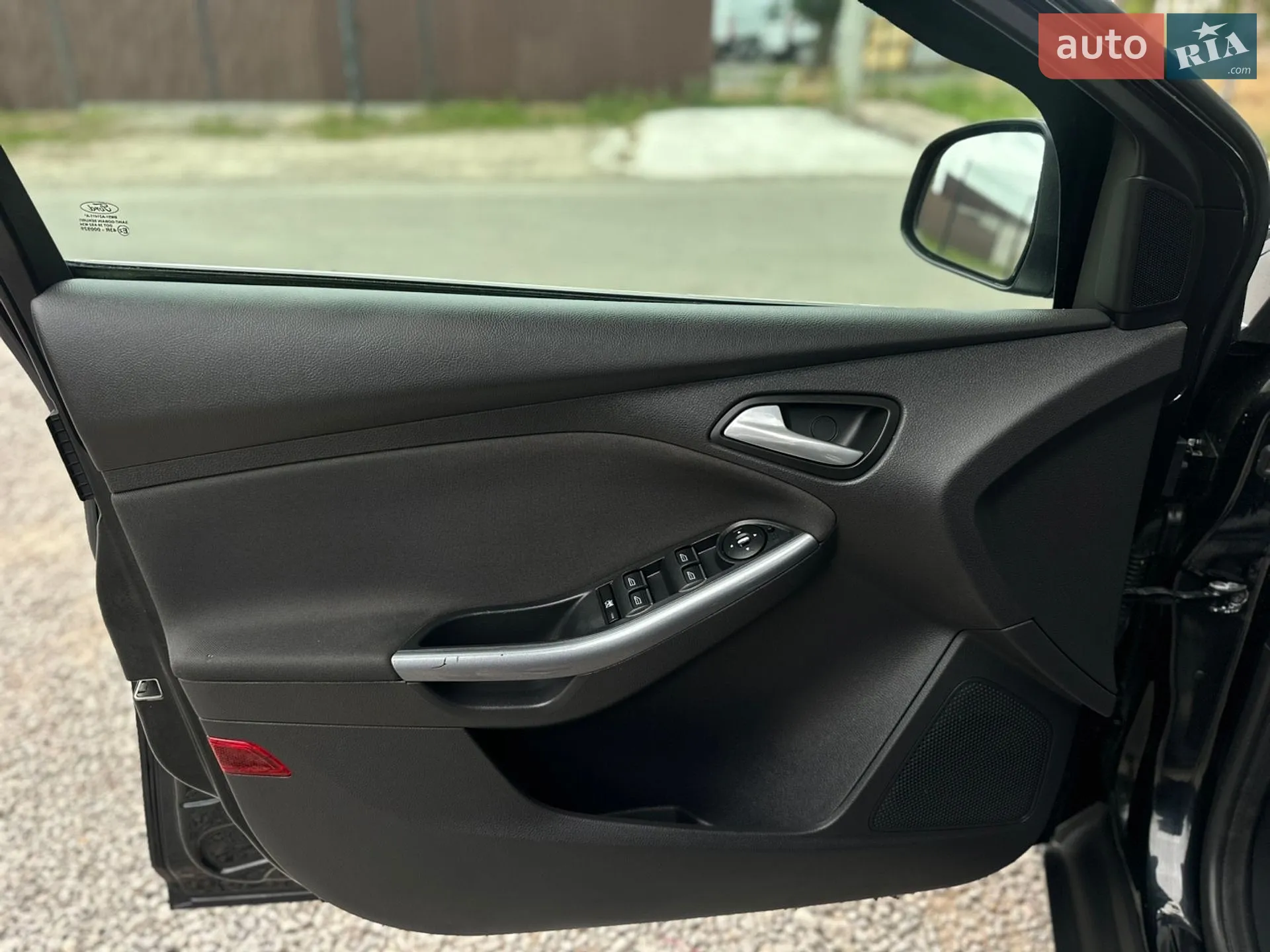 2011 Ford Focus - мініатюра 23