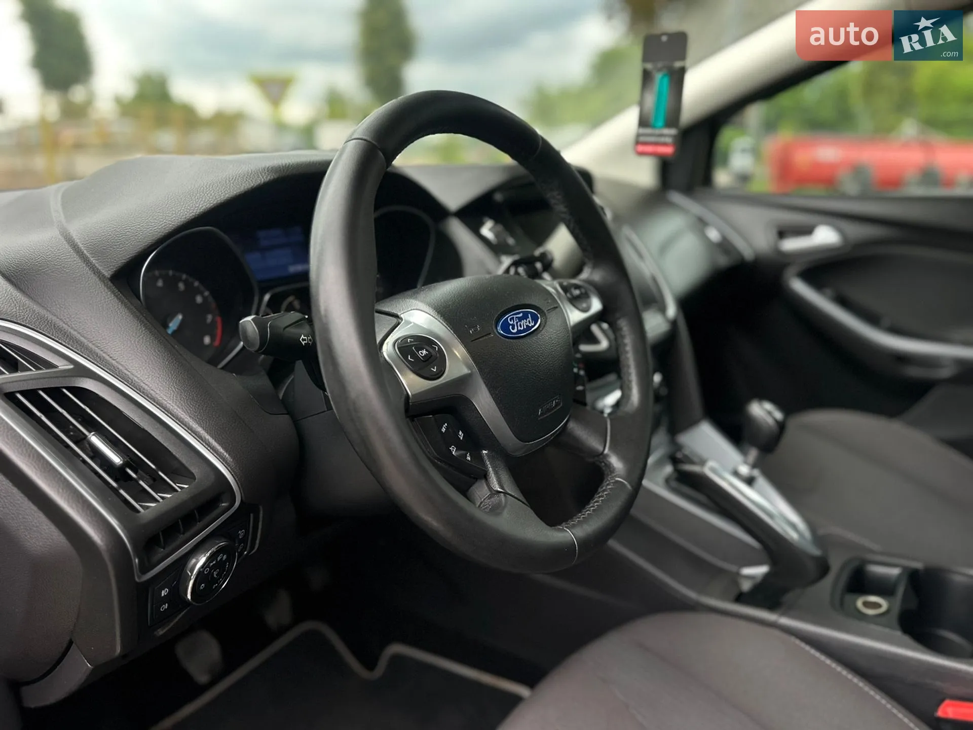 2011 Ford Focus - мініатюра 25