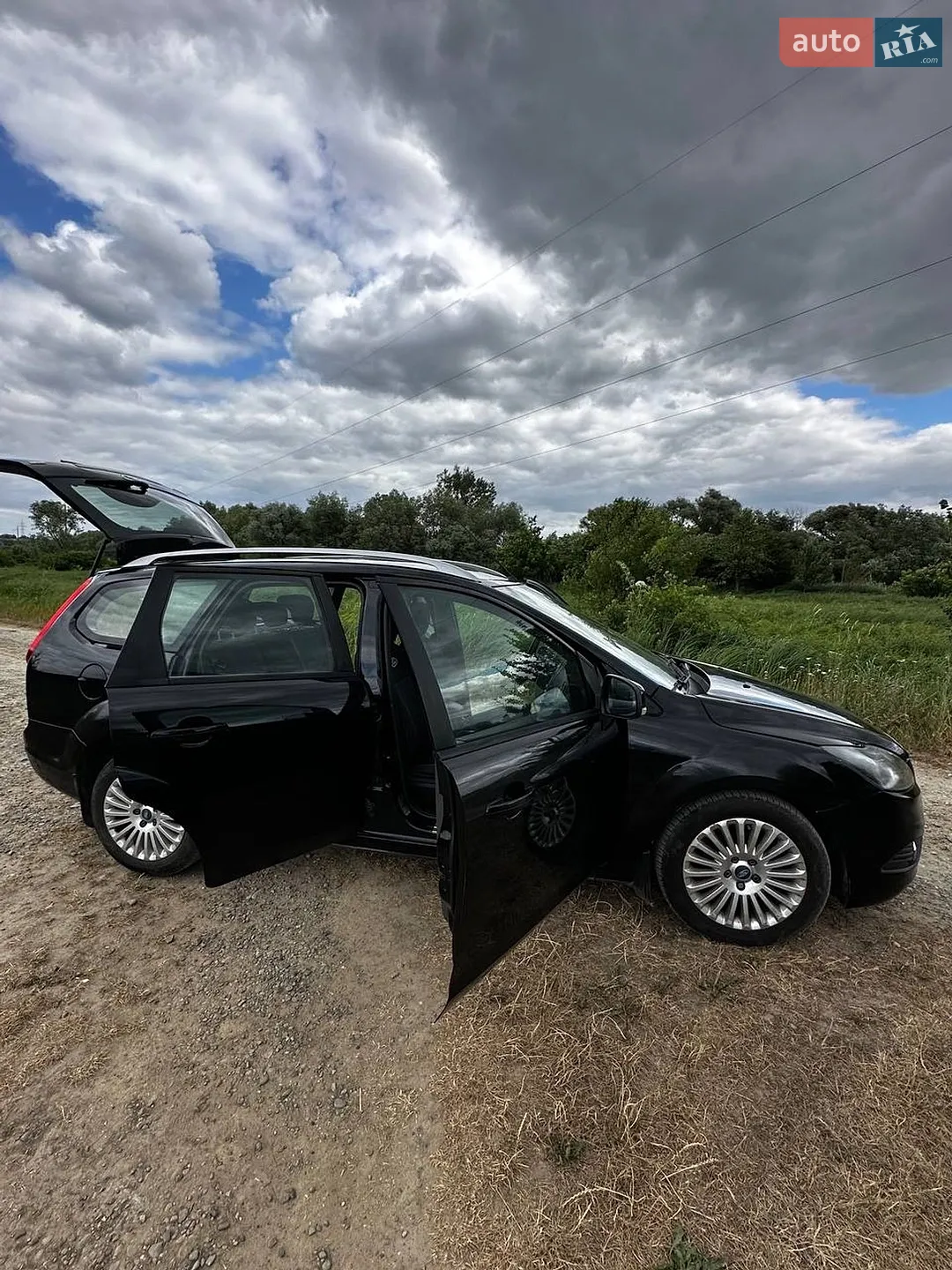 2010 Ford Focus - мініатюра 39