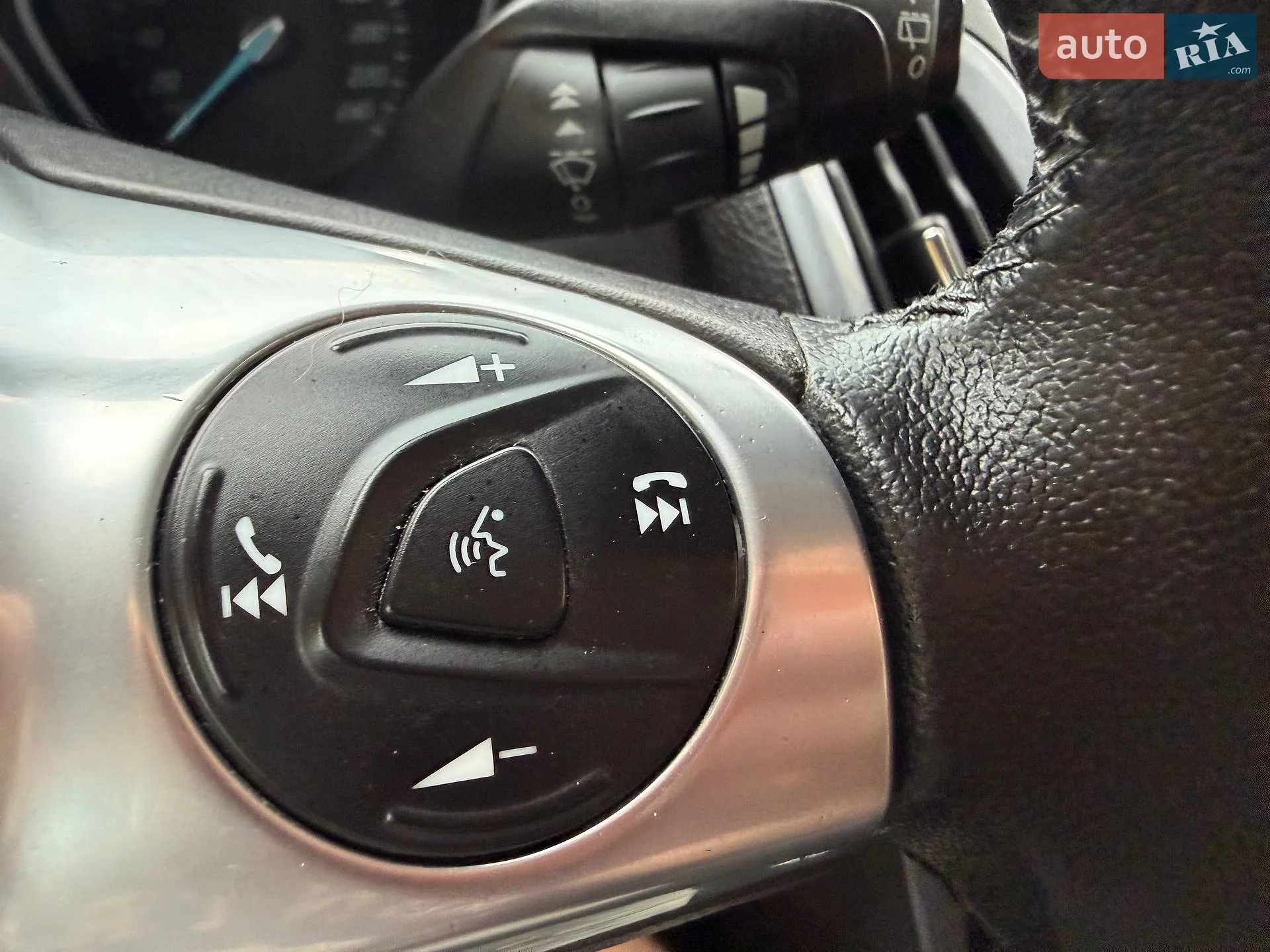 2013 Ford Focus - мініатюра 101