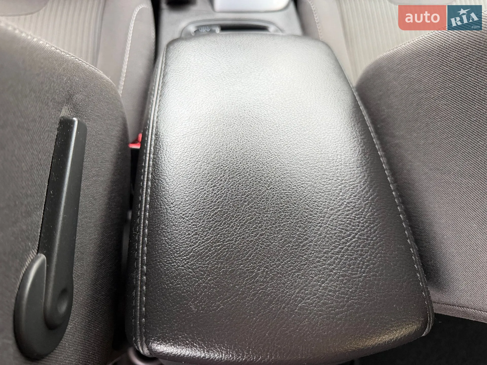 2013 Ford Focus - мініатюра 128