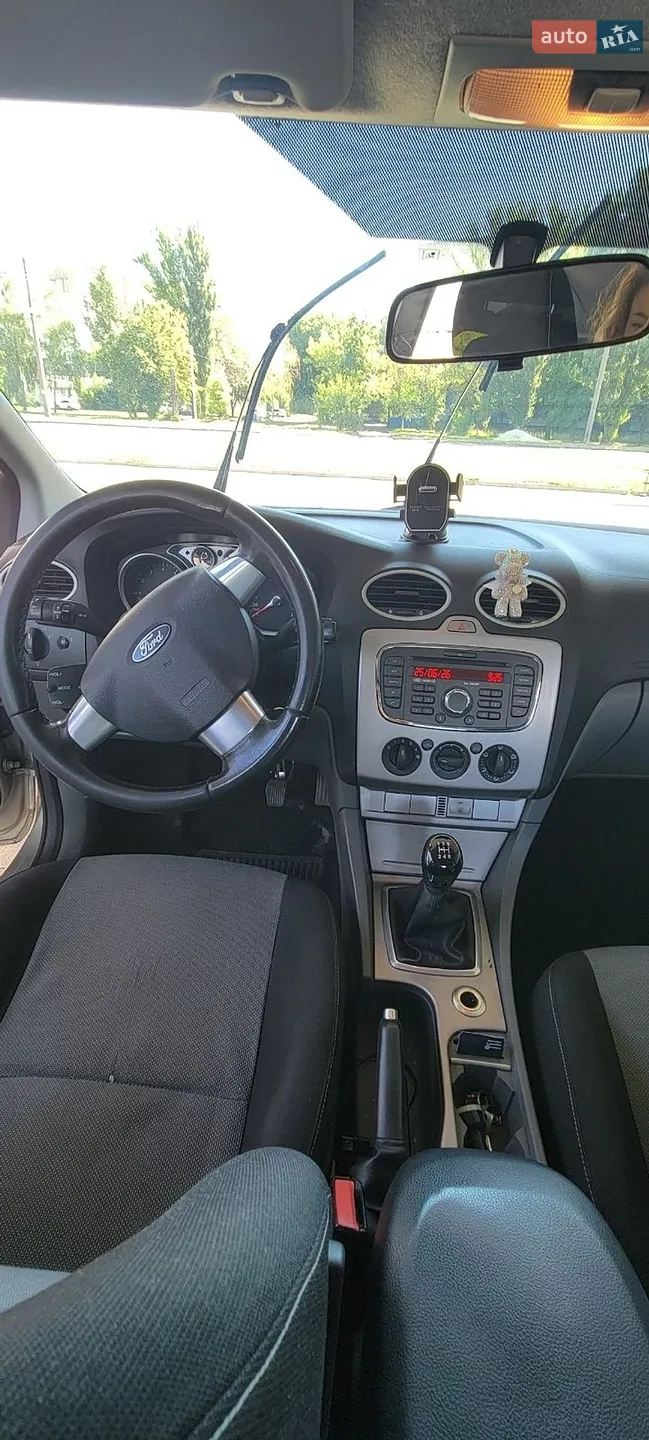 2010 Ford Focus - мініатюра 3