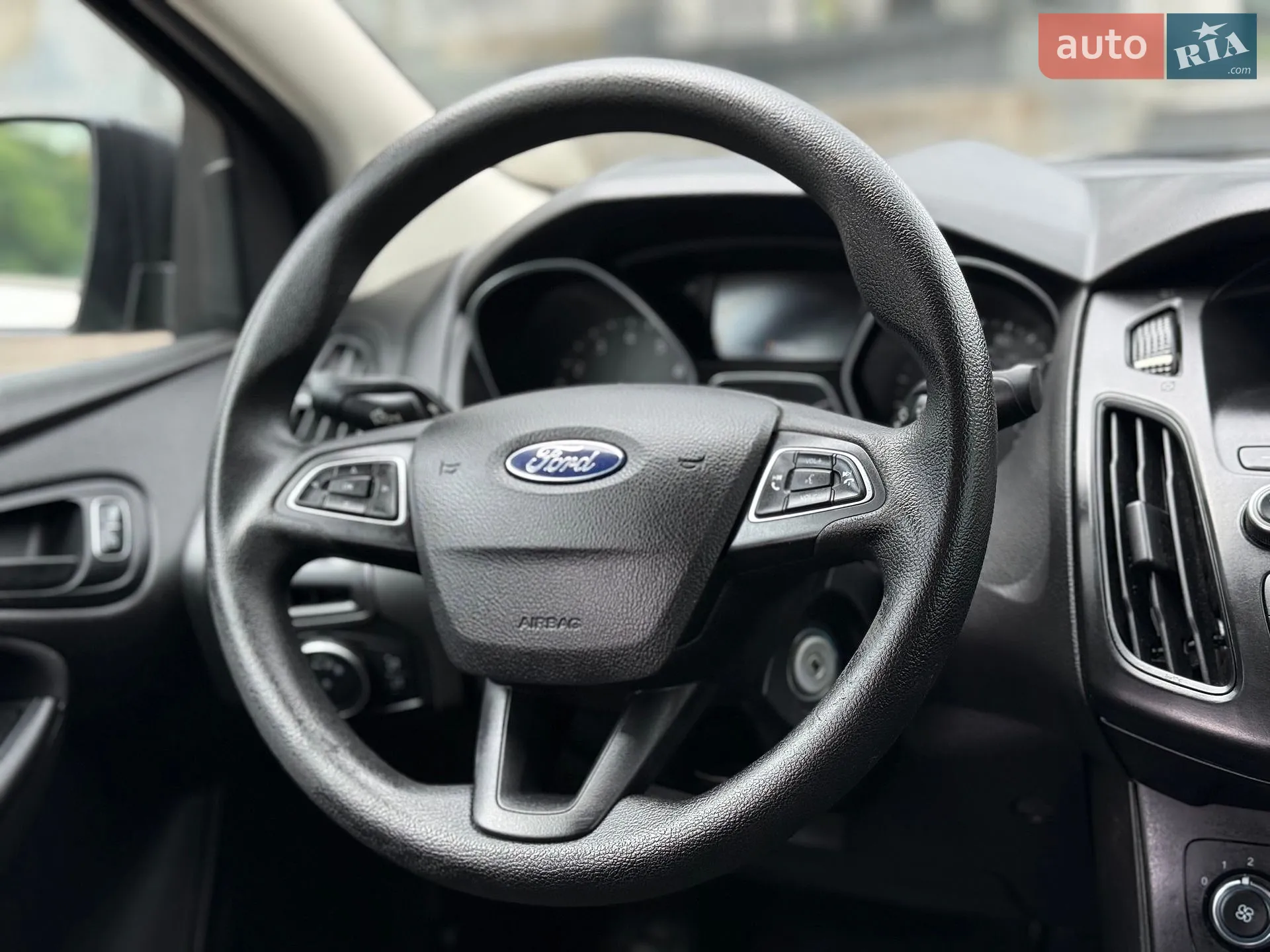 2017 Ford Focus - мініатюра 46