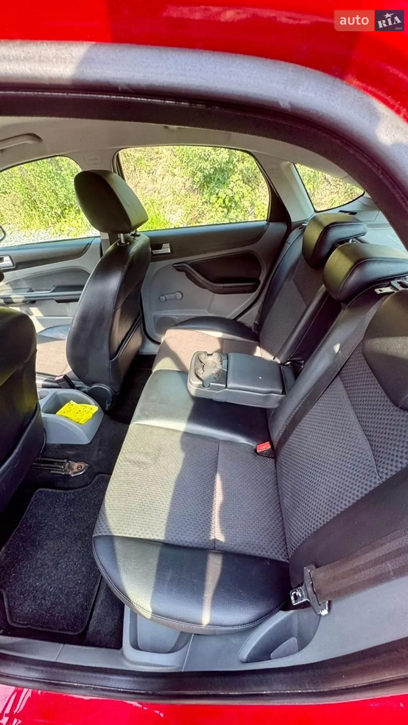 2011 Ford Focus - мініатюра 5