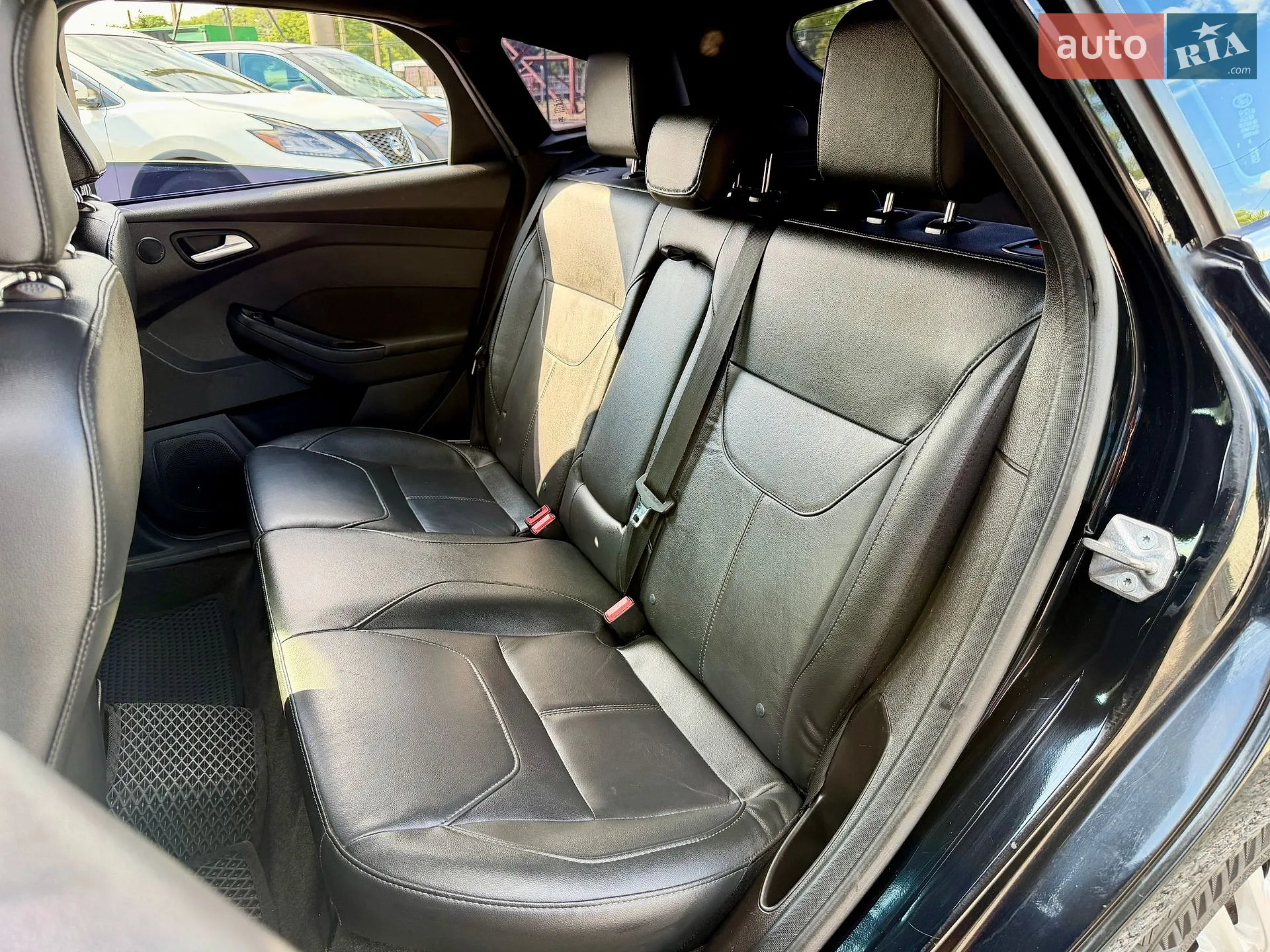 2017 Ford Focus - мініатюра 10