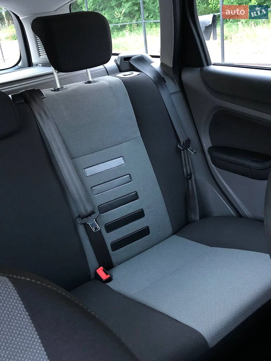 2010 Ford Focus - мініатюра 37
