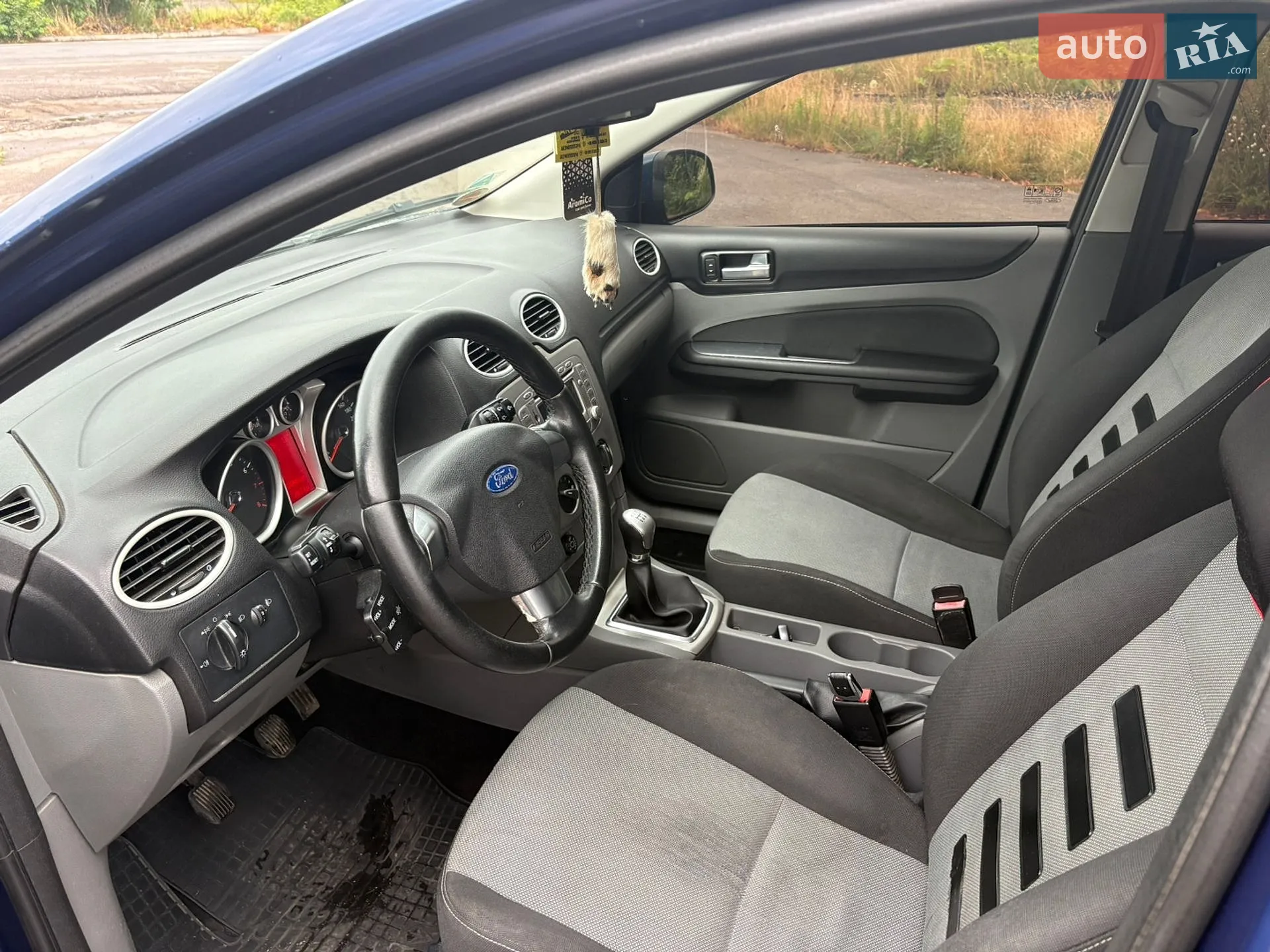 2010 Ford Focus - мініатюра 11