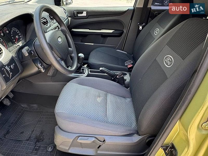 Хетчбек Ford Focus 2005 в Дніпрі