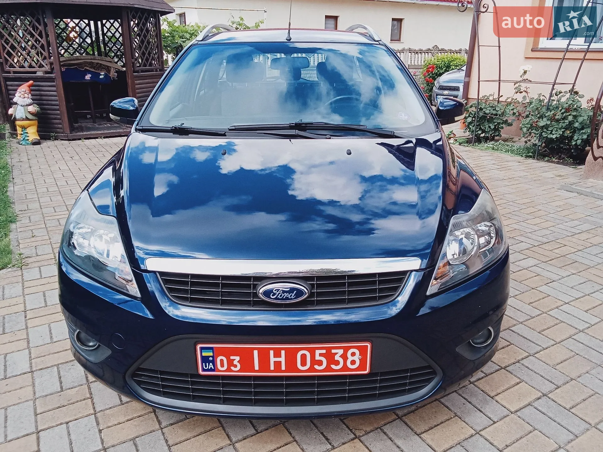 2010 Ford Focus - мініатюра 2