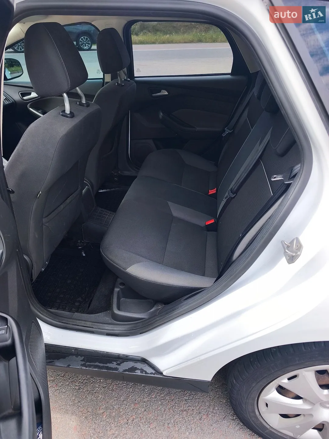 2012 Ford Focus - мініатюра 13