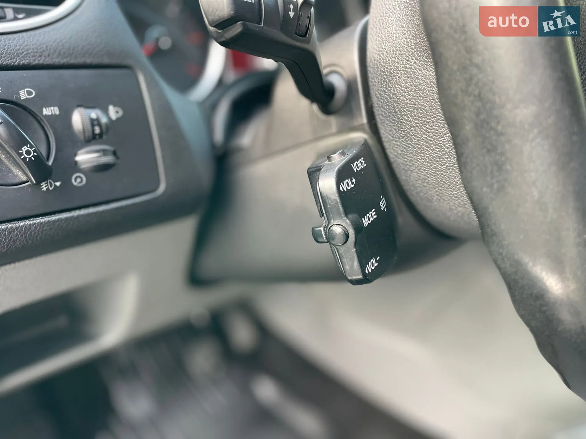 2010 Ford Focus - мініатюра 16