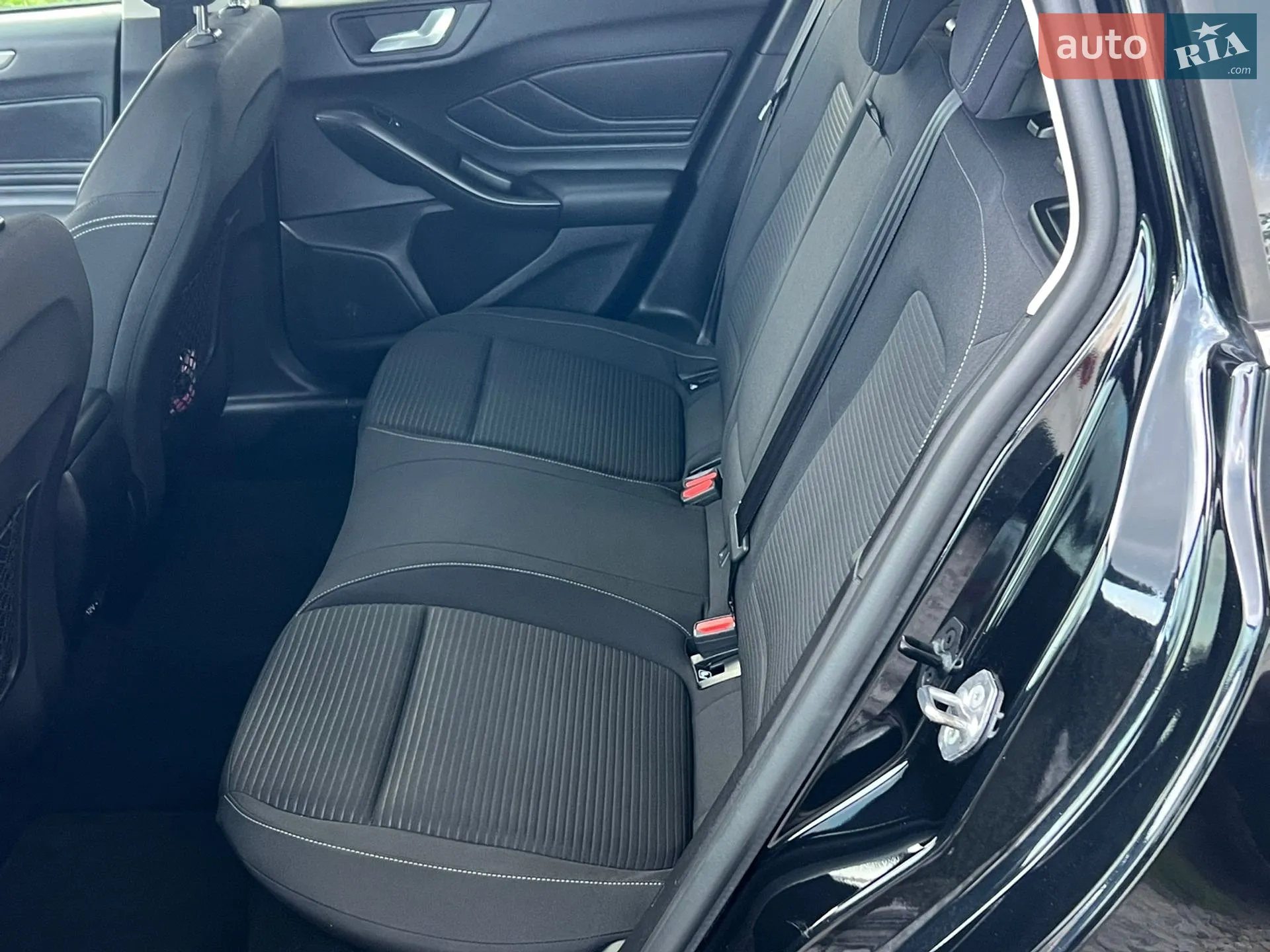2020 Ford Focus - мініатюра 18