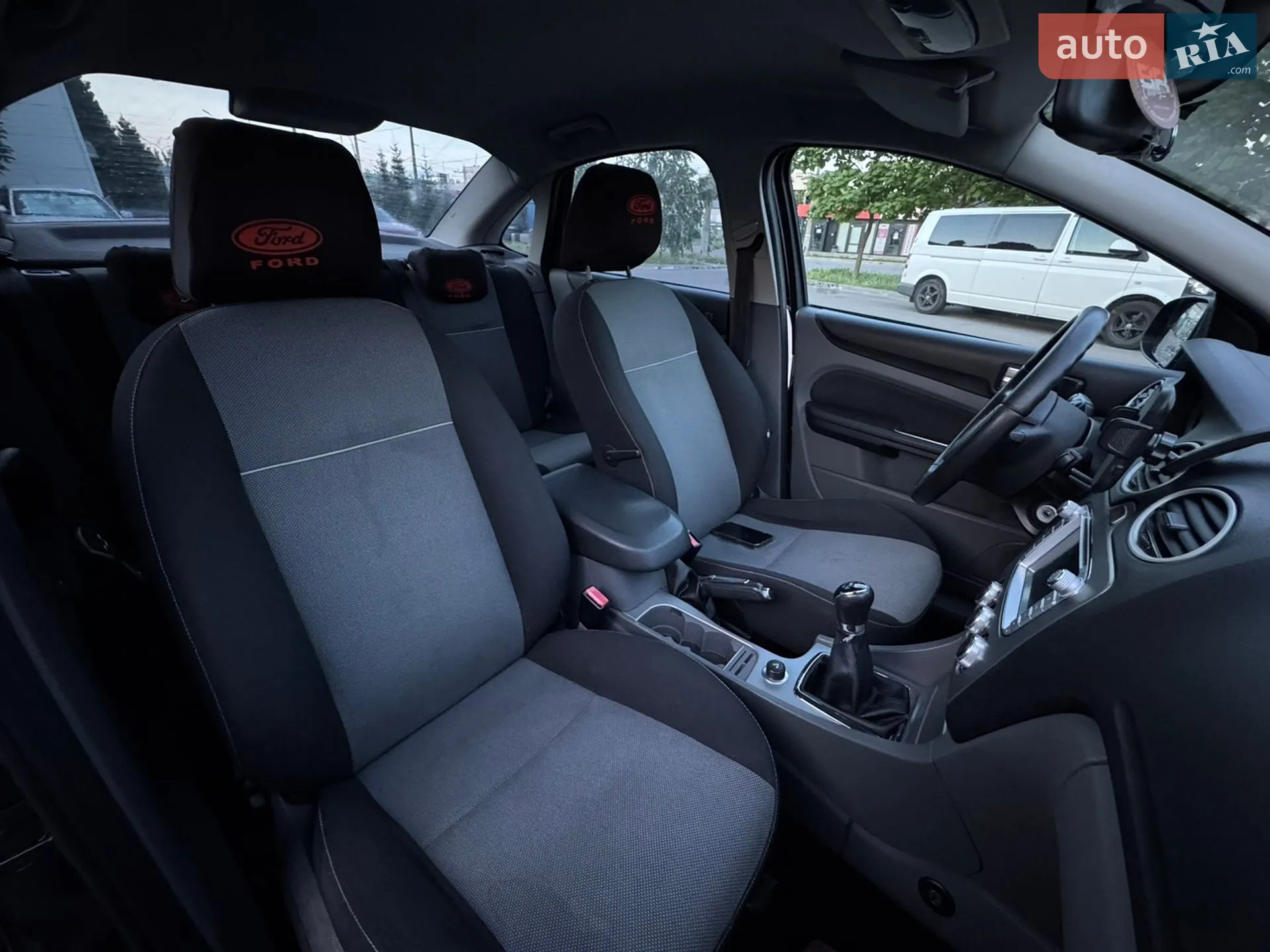 2011 Ford Focus - мініатюра 15