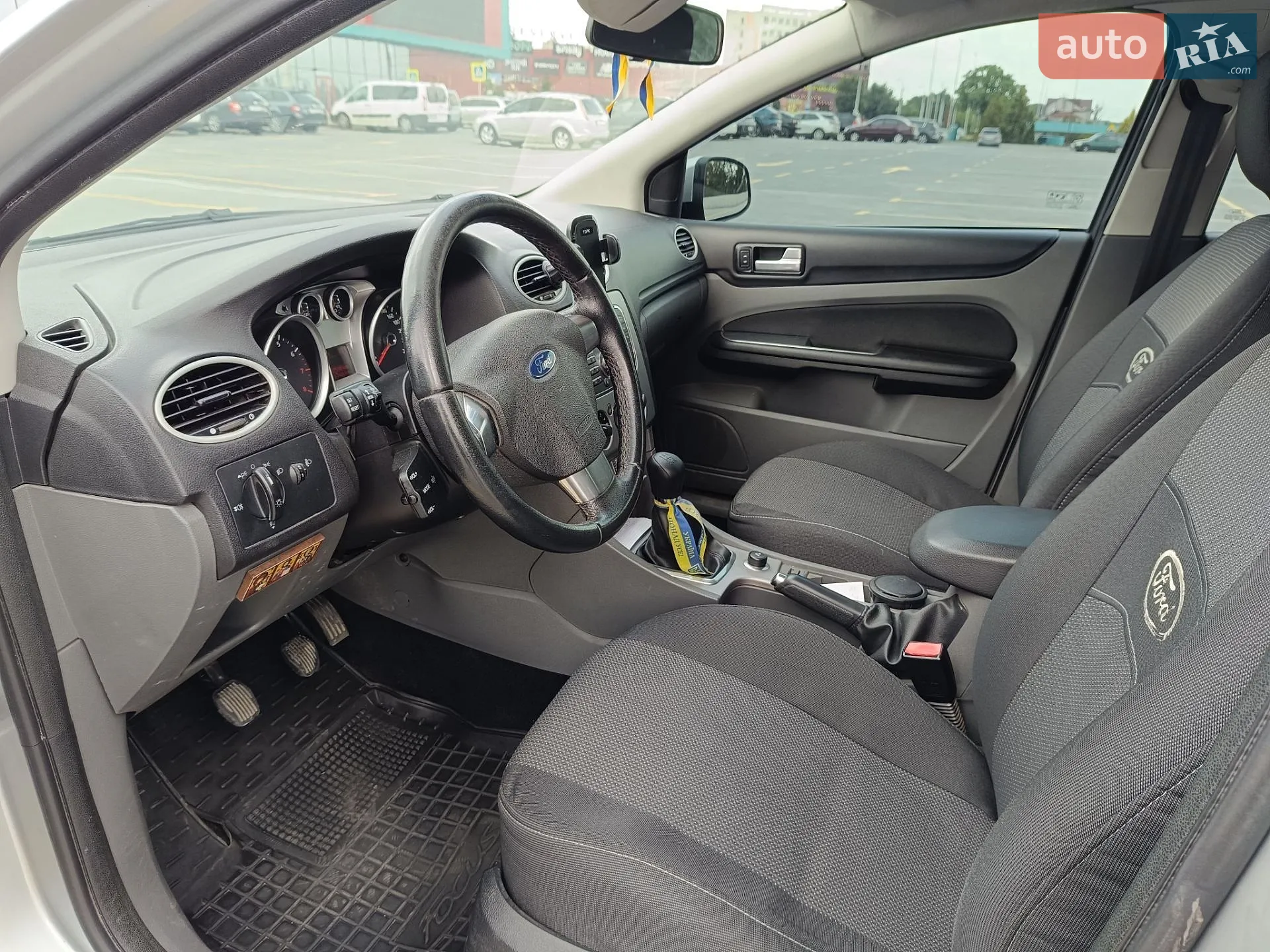 2010 Ford Focus - мініатюра 10