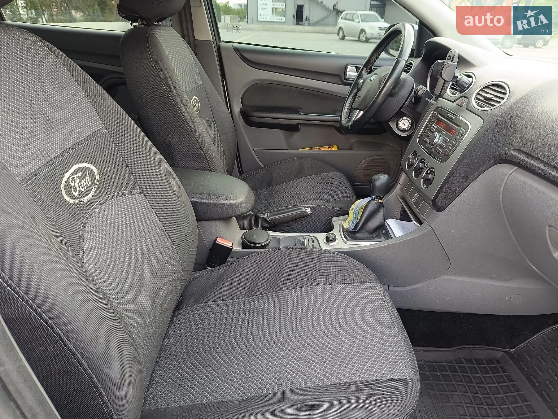 2010 Ford Focus - мініатюра 21