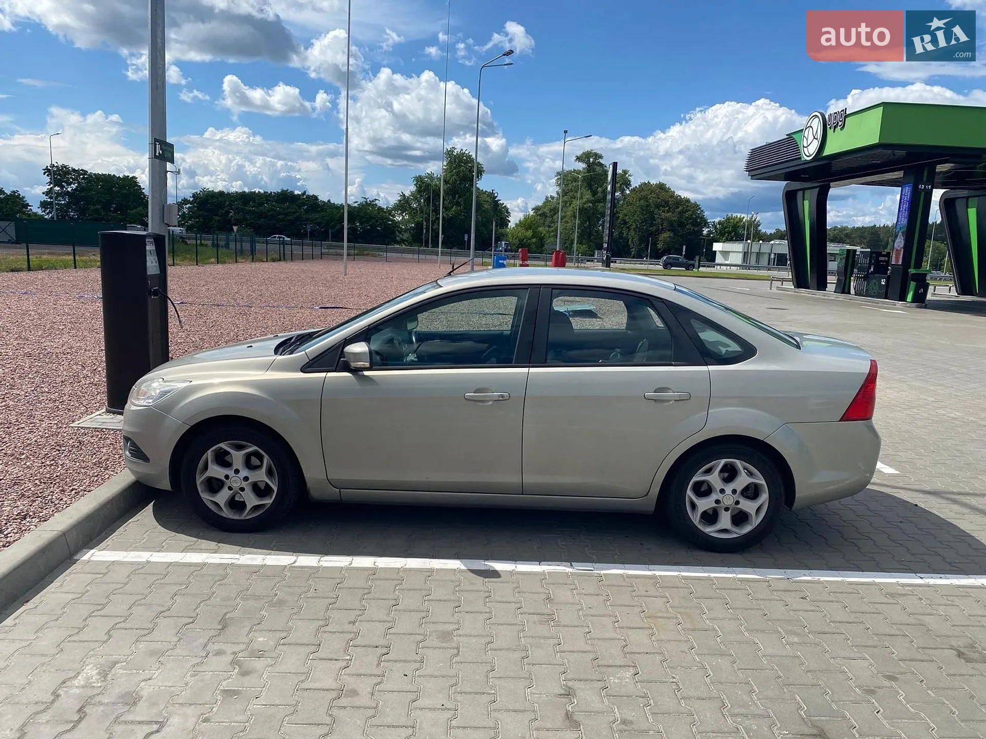 2010 Ford Focus - мініатюра 8