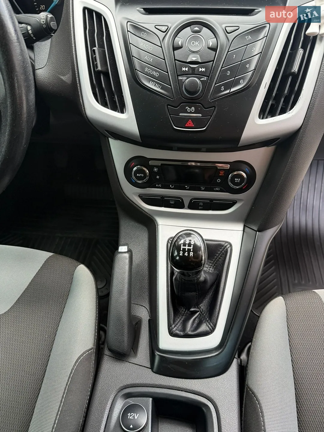 2013 Ford Focus - мініатюра 15