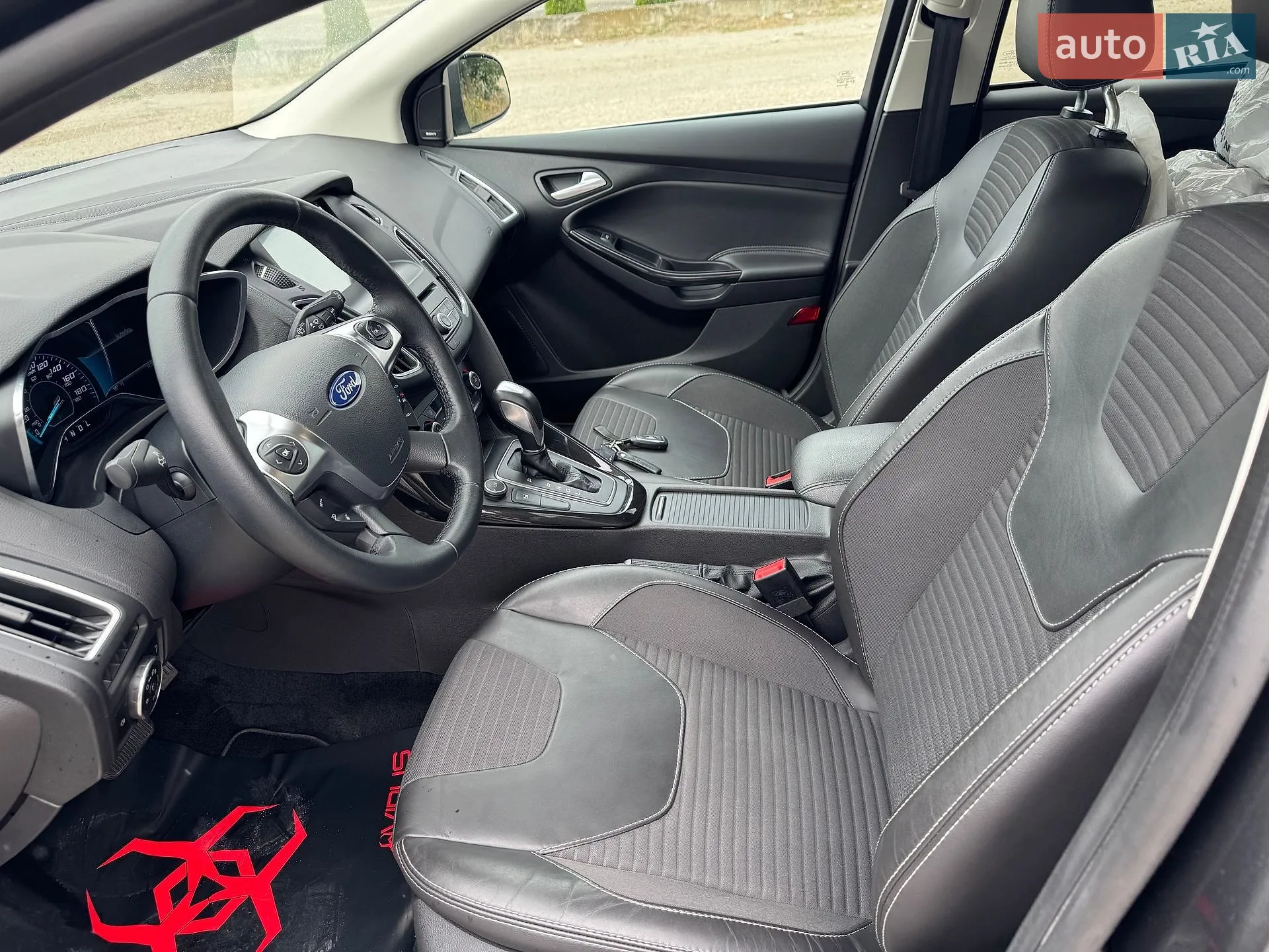 2018 Ford Focus - мініатюра 15