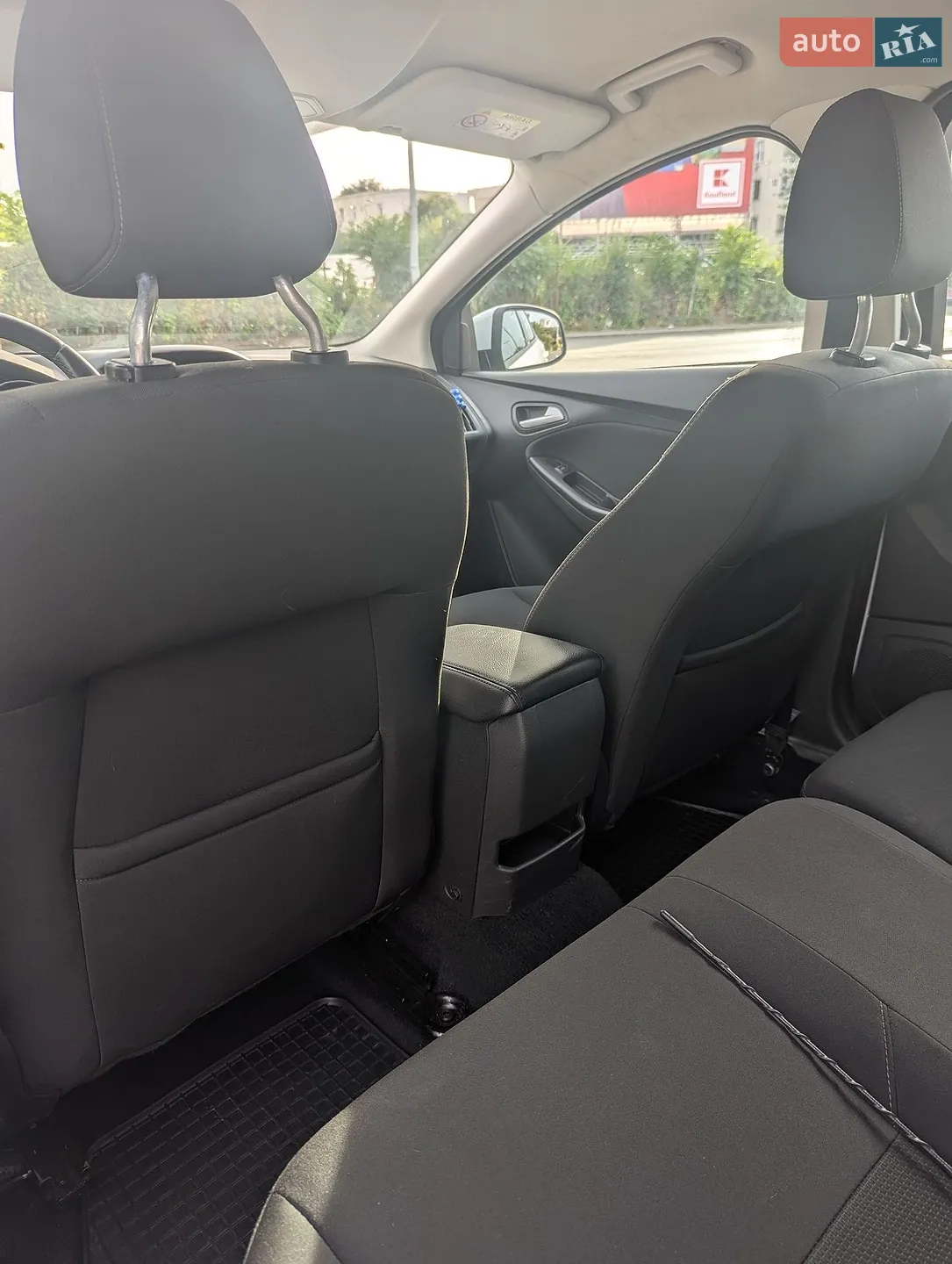 2016 Ford Focus - мініатюра 8