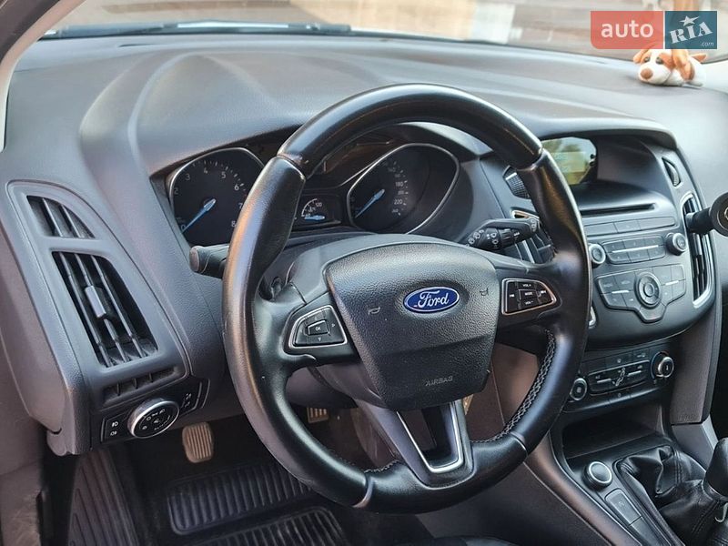 Універсал Ford Focus 2015 в Горішніх Плавнях