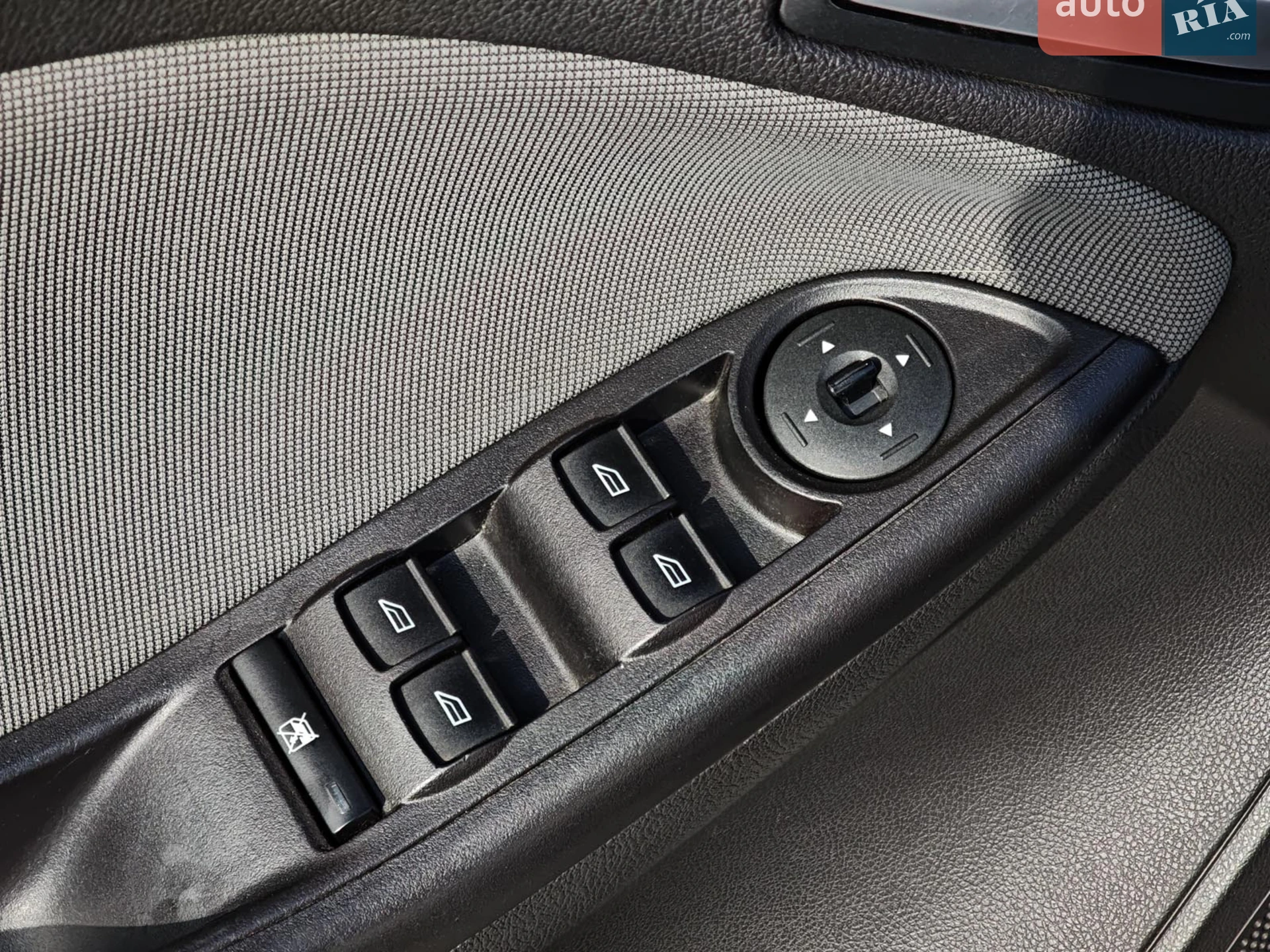 2013 Ford Focus - мініатюра 21