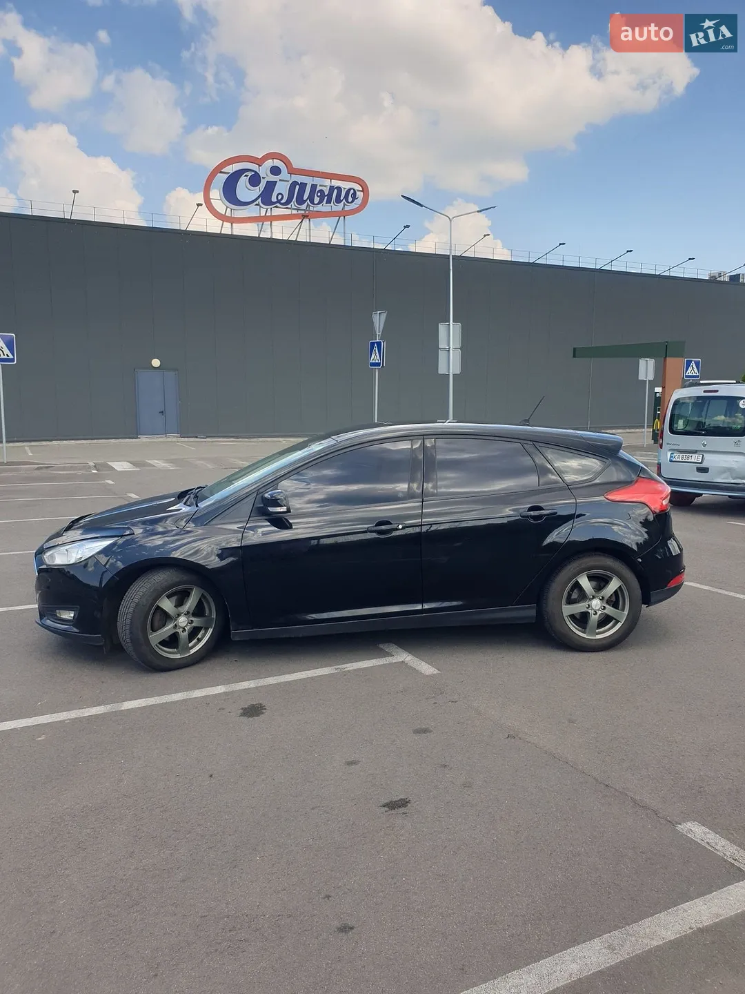 2016 Ford Focus - мініатюра 18