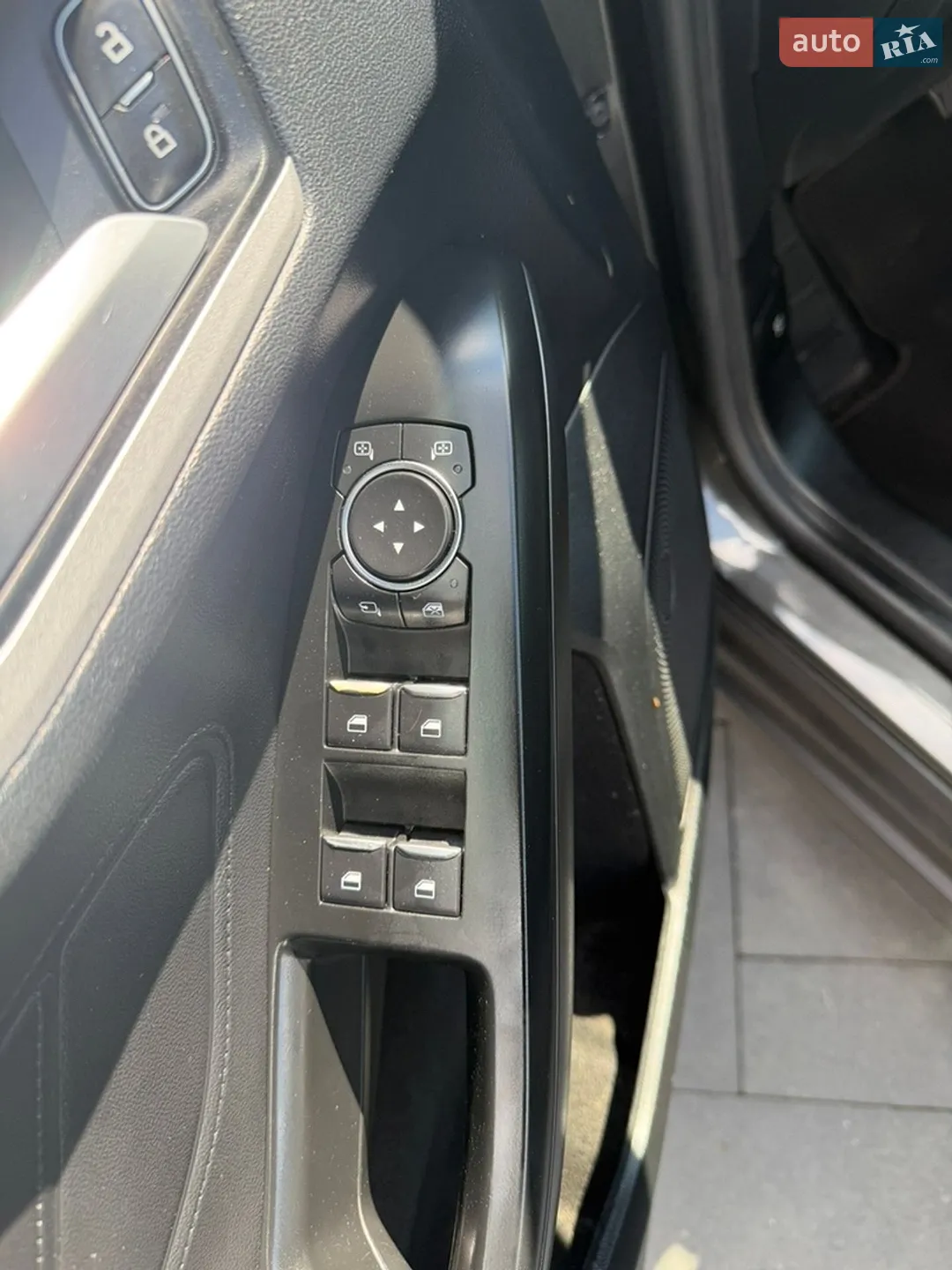 2019 Ford Focus - мініатюра 23