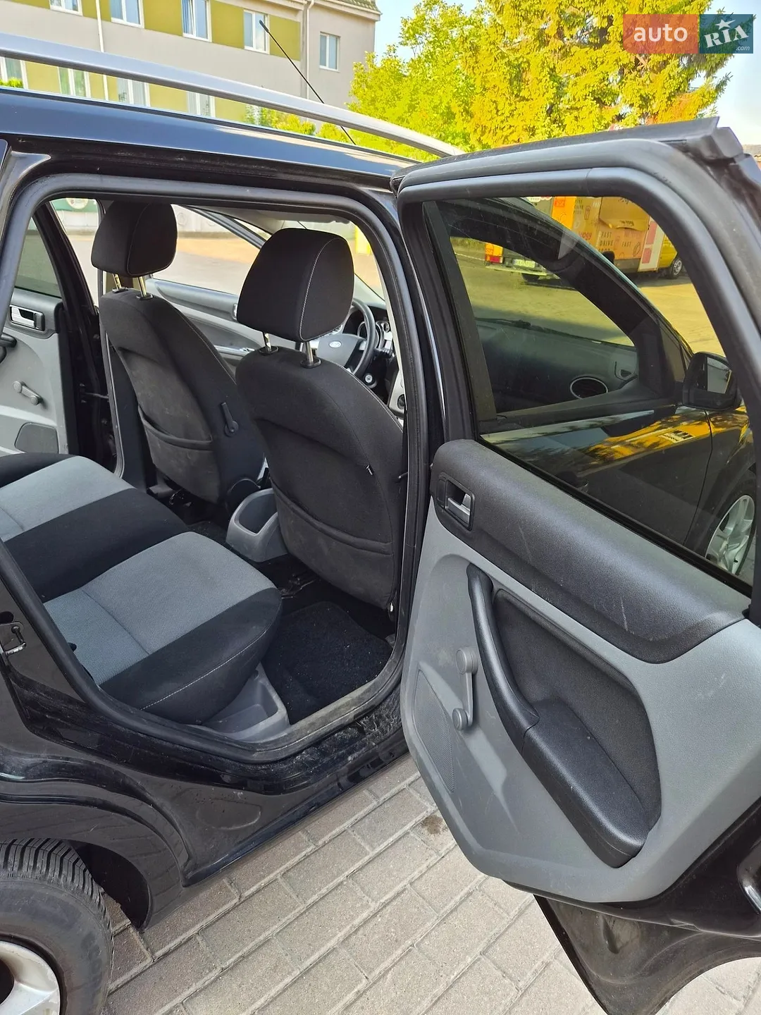 2010 Ford Focus - мініатюра 29