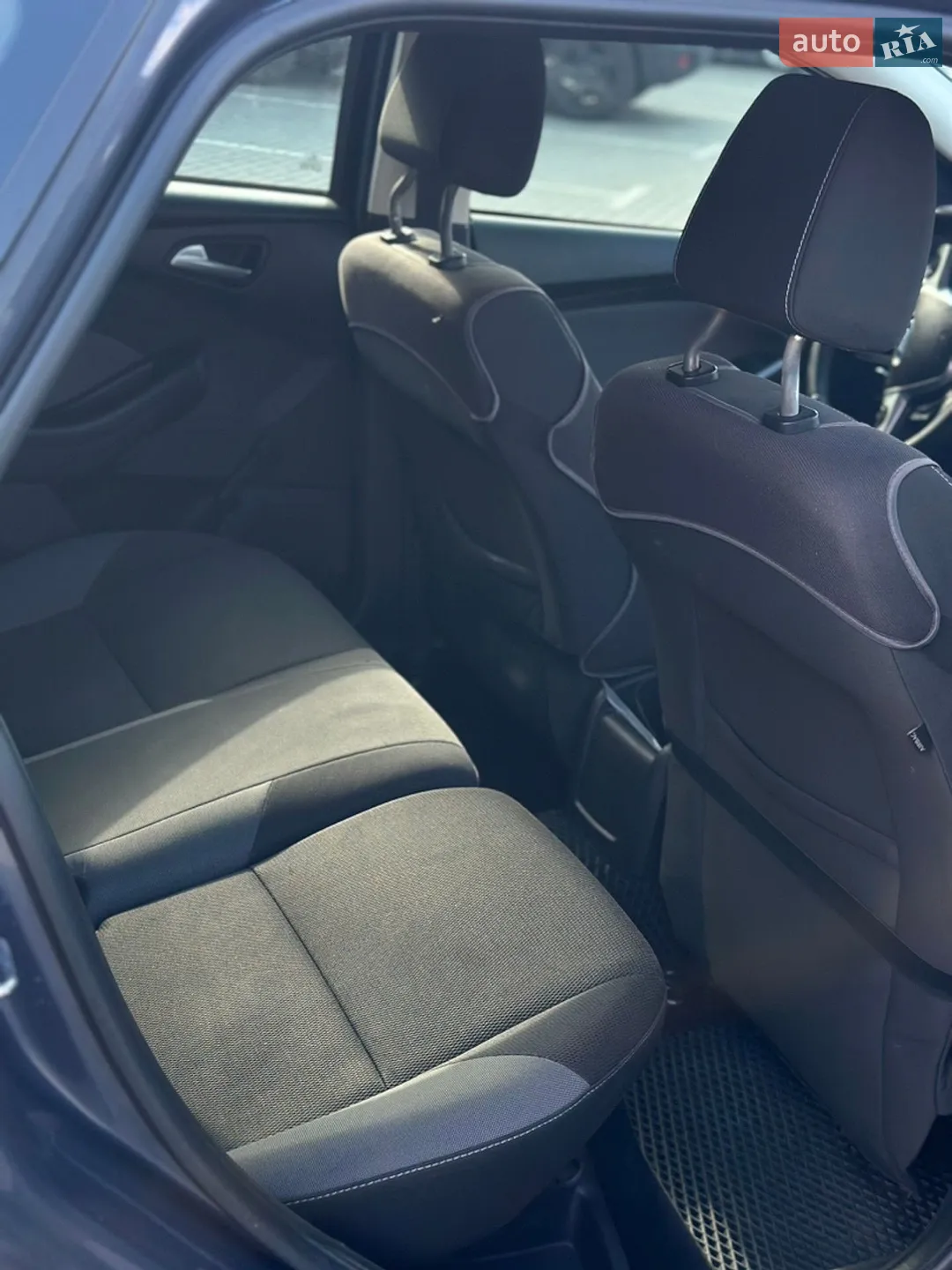 2011 Ford Focus - мініатюра 17