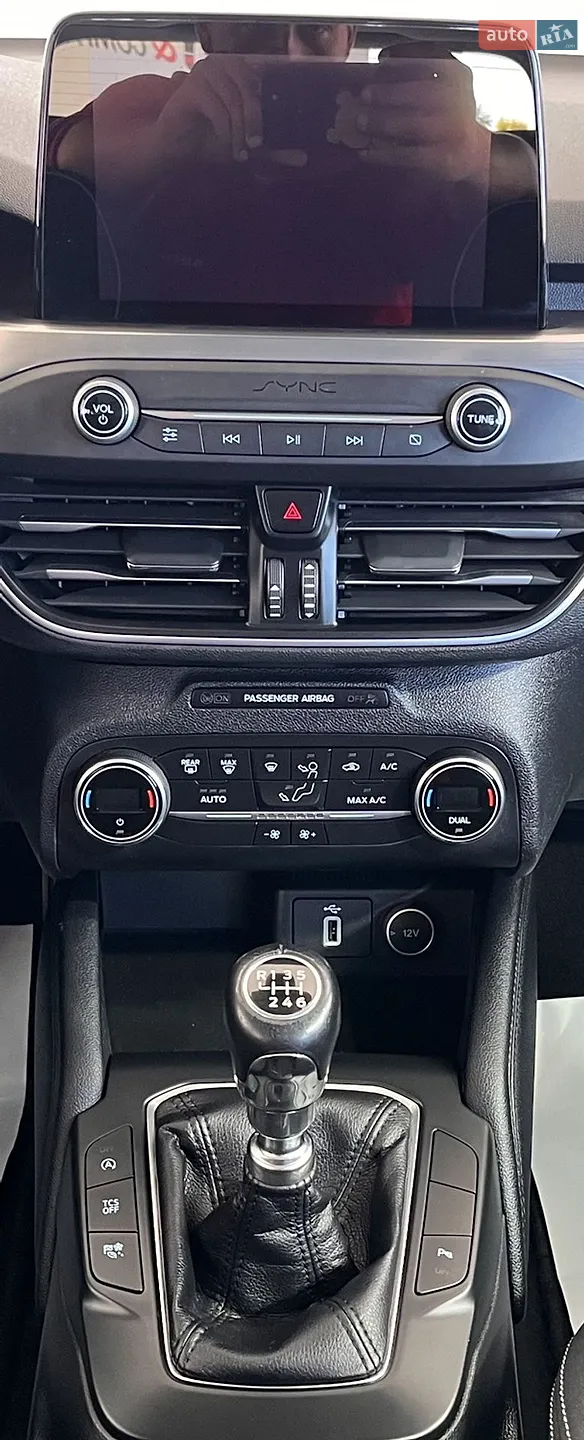 2018 Ford Focus - мініатюра 28