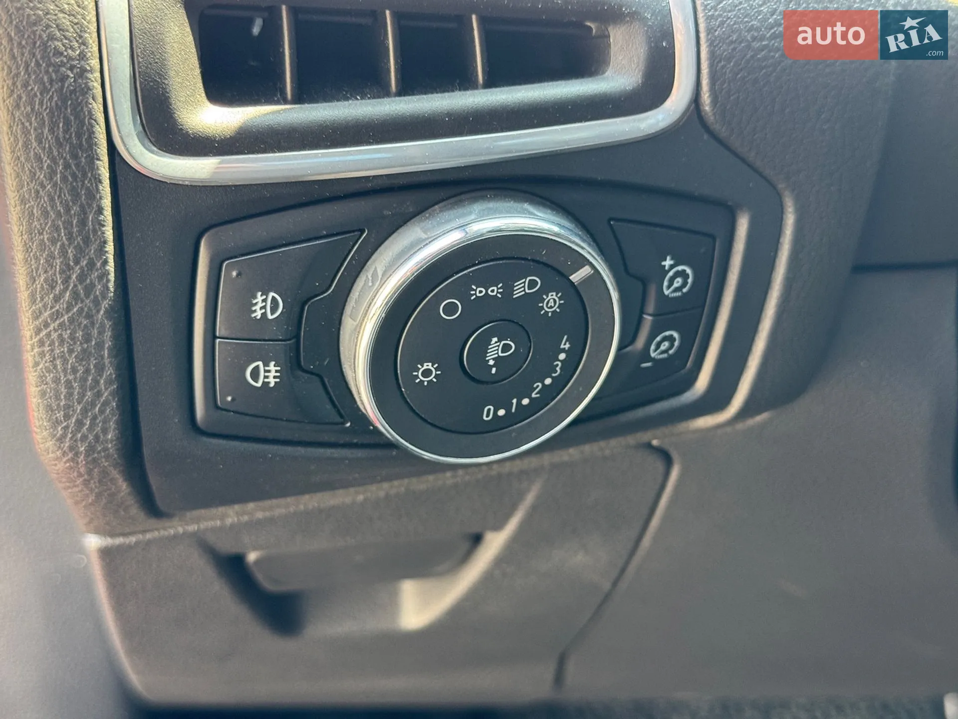 2011 Ford Focus - мініатюра 8