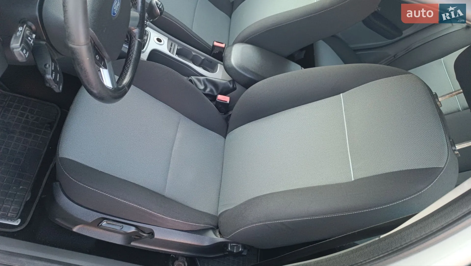 2010 Ford Focus - мініатюра 45