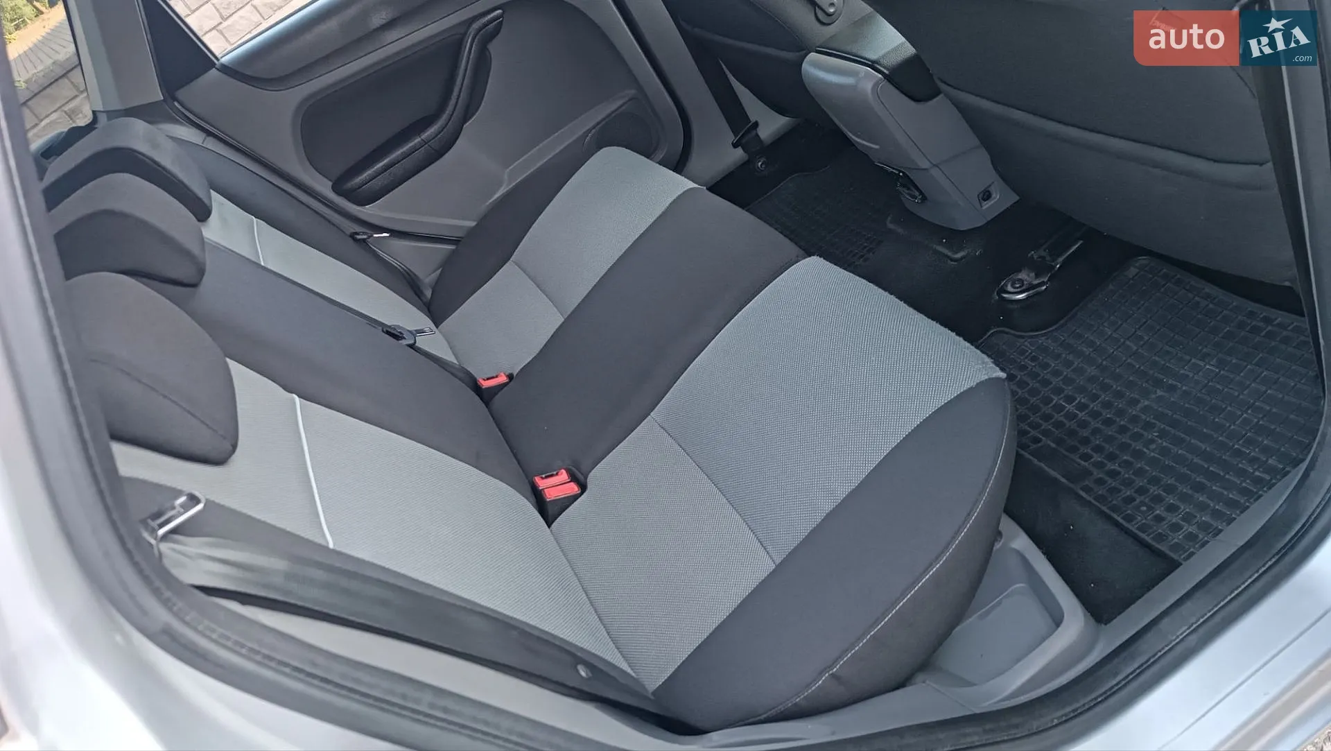 2010 Ford Focus - мініатюра 60